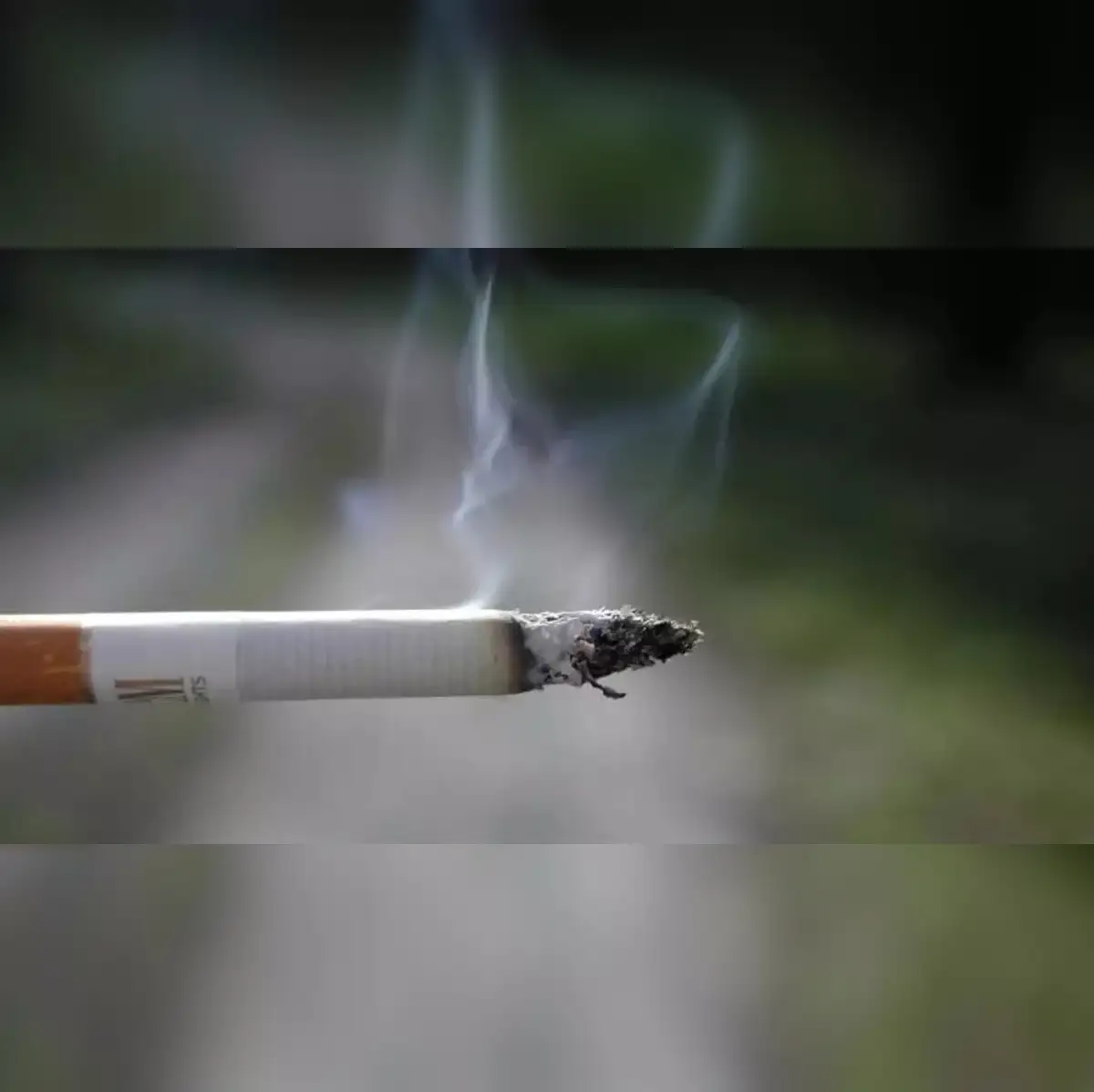 e cigarette pic E-cigarettes: How they work, risks, and research