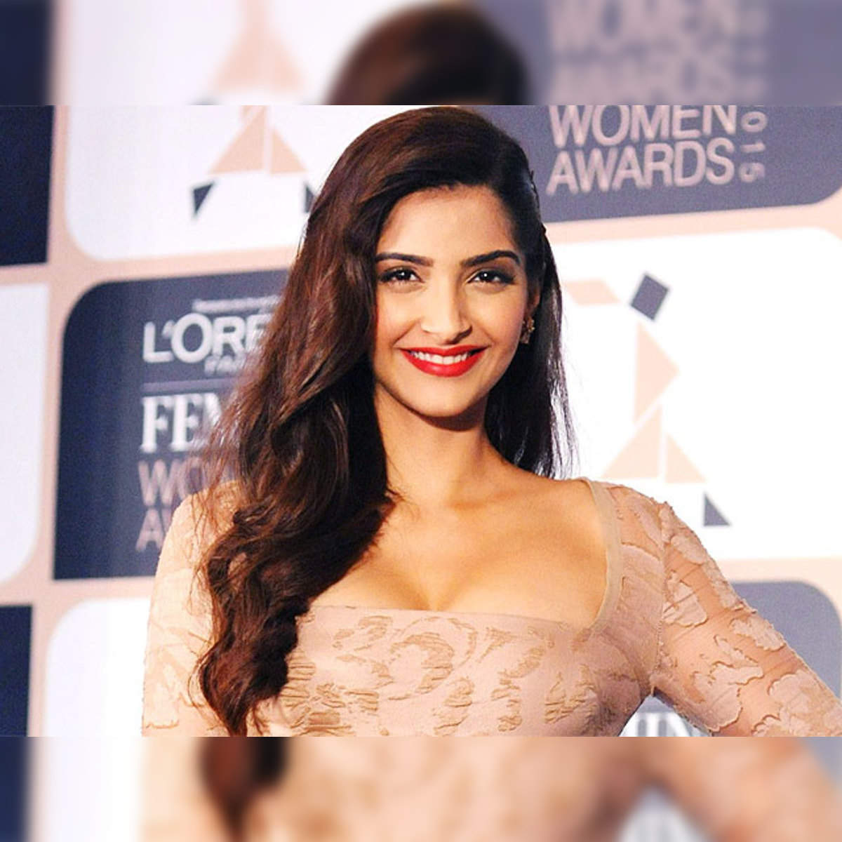 Sonam Kapoor discharged from hospital - The Economic Times