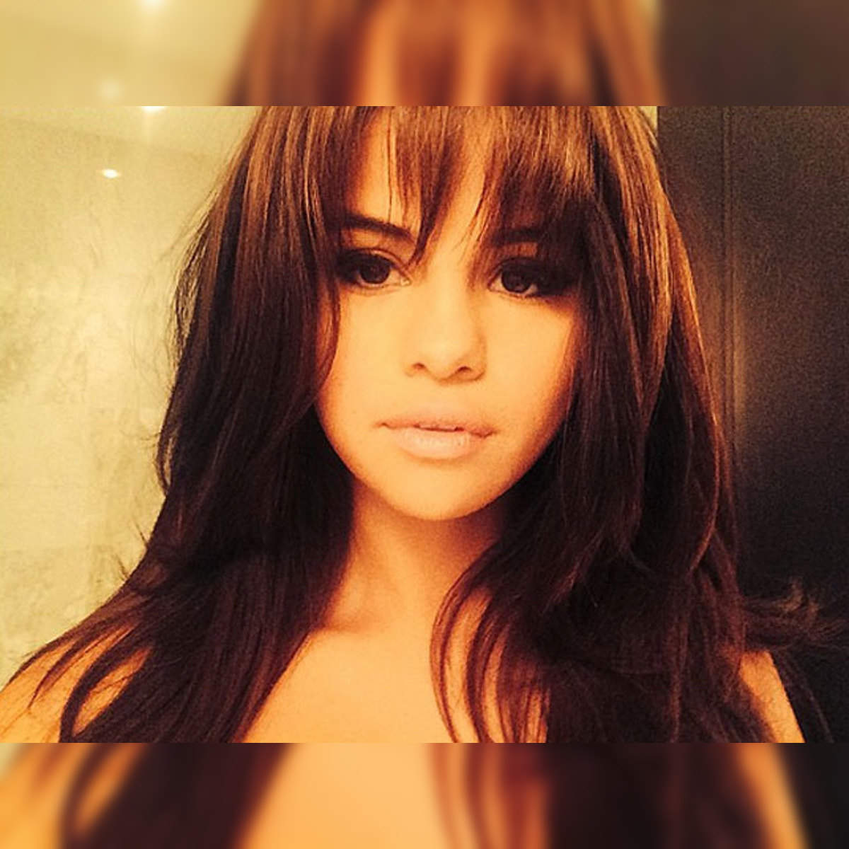 Selena Gomez debuts a new gradient fringe haircut