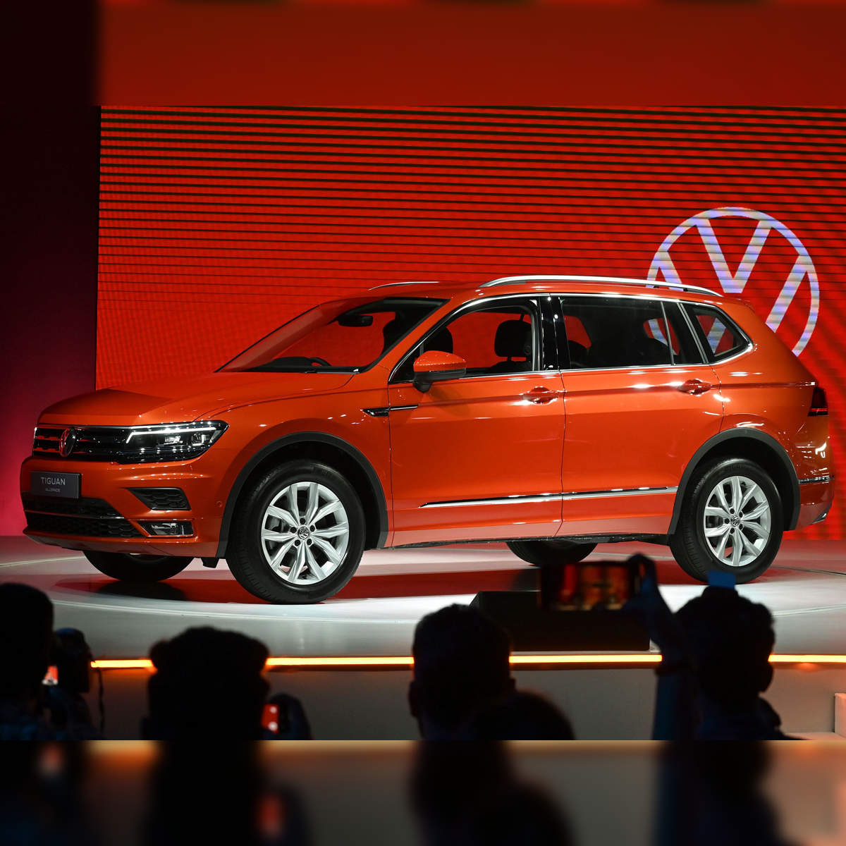 Volkswagen launches 7-seater SUV, Tiguan Allspace , at Rs 33.12