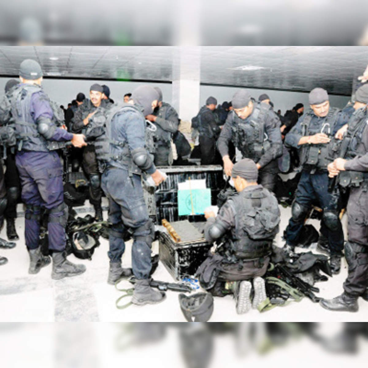 NSG trains commandos to handle hostage crisis situations - The Economic  Times