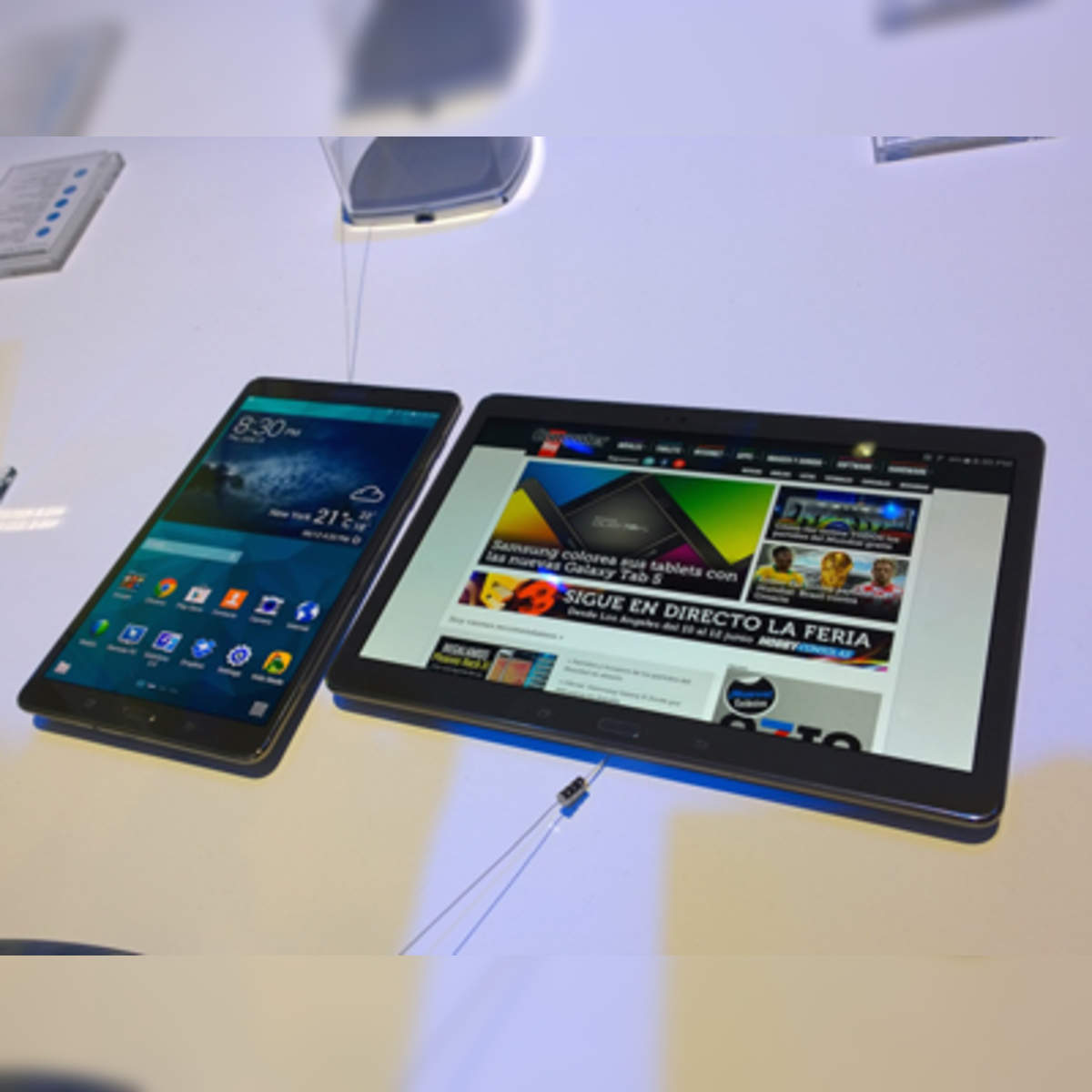 Samsung GALAXY Tab S 10.5 LTE with a Snapdragon 800 processor