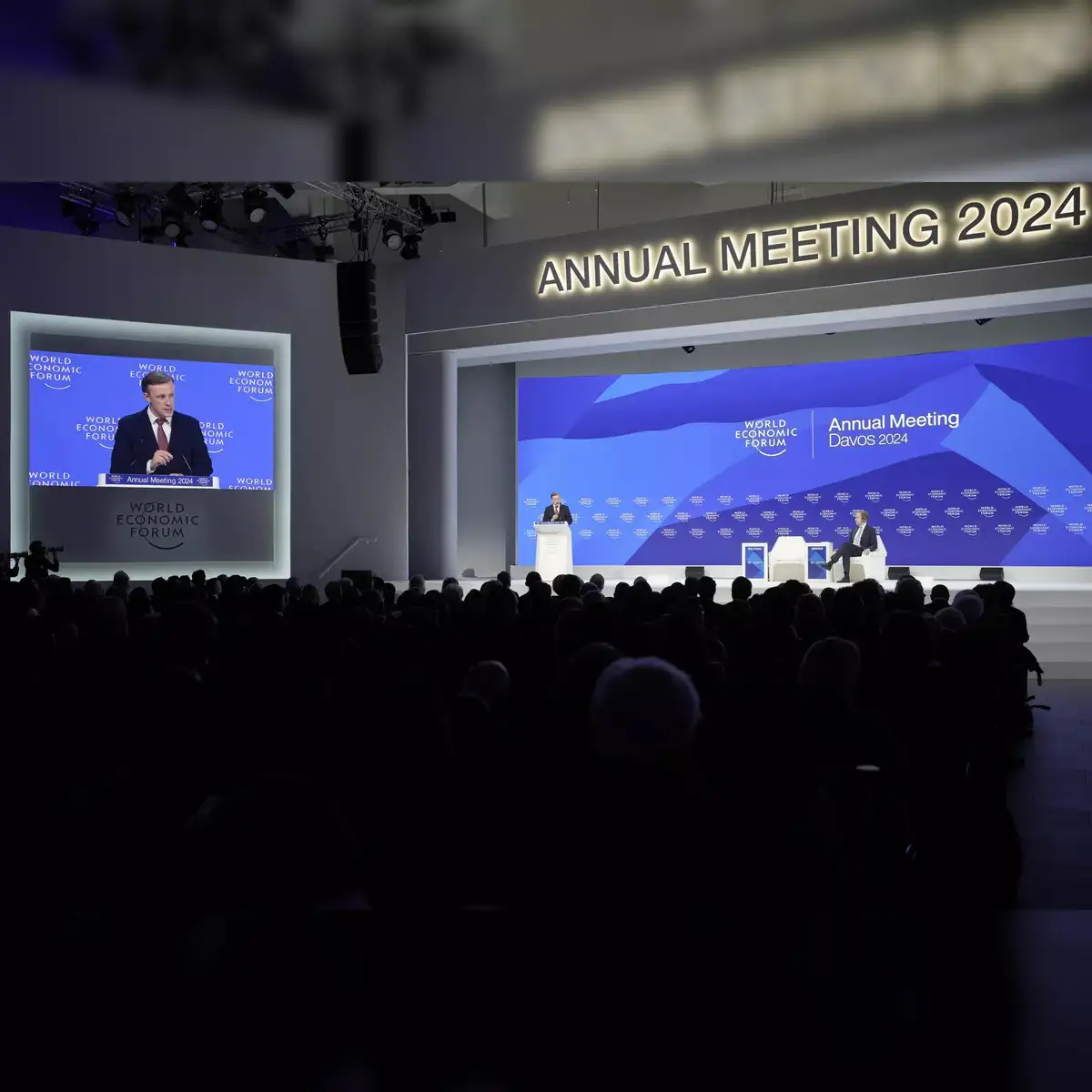 Technology news and reviews image