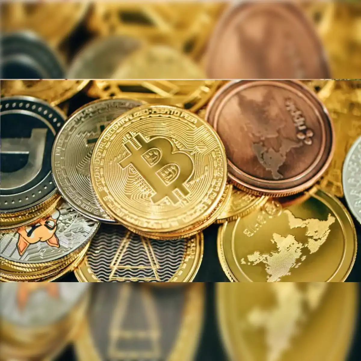 Top altcoins cryptos to buy today: Bitcoin (BTC USD) vs Altcoins:  Hyperliquid, XRP, Kaspa & Monad surging in 2025 — Top cryptos to watch -  The Economic Times