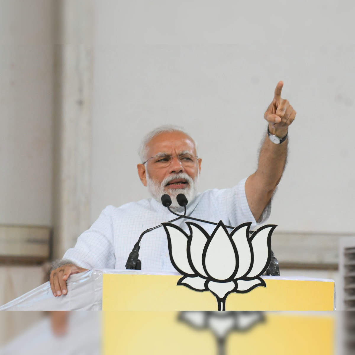 Narendra Modi: Narendra Modi accuses Congress of election scam