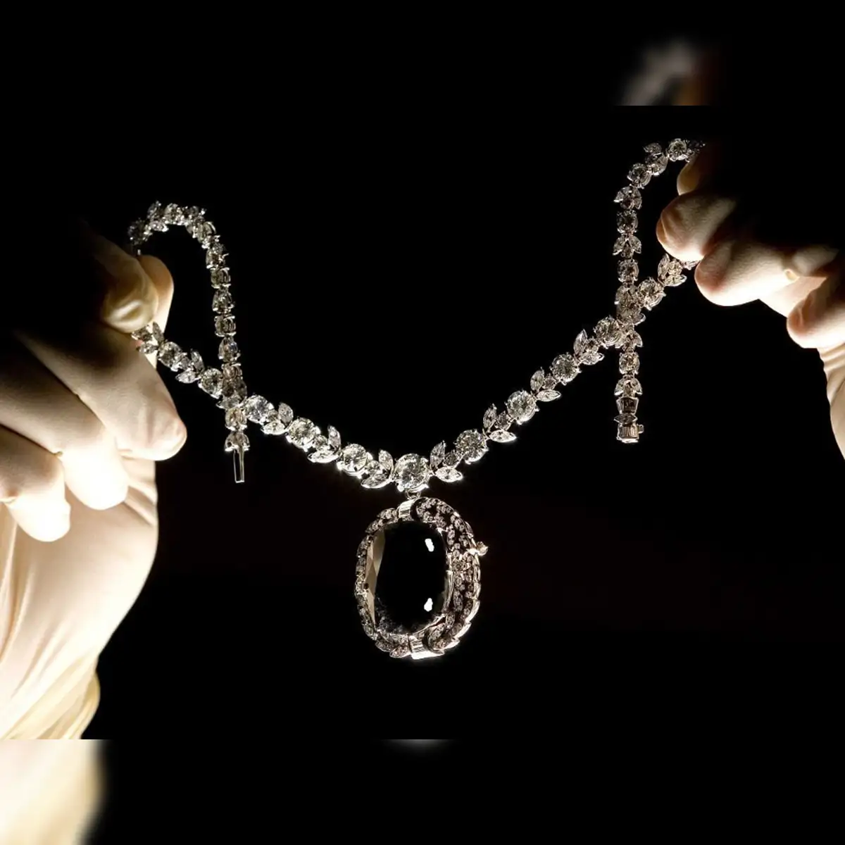 Eye of Brahma Diamond stolen from Hindu deity in Pondicherry and sold for  over Rs 3 crore? The shocking story of its blood-soaked history and curse -  The Economic Times