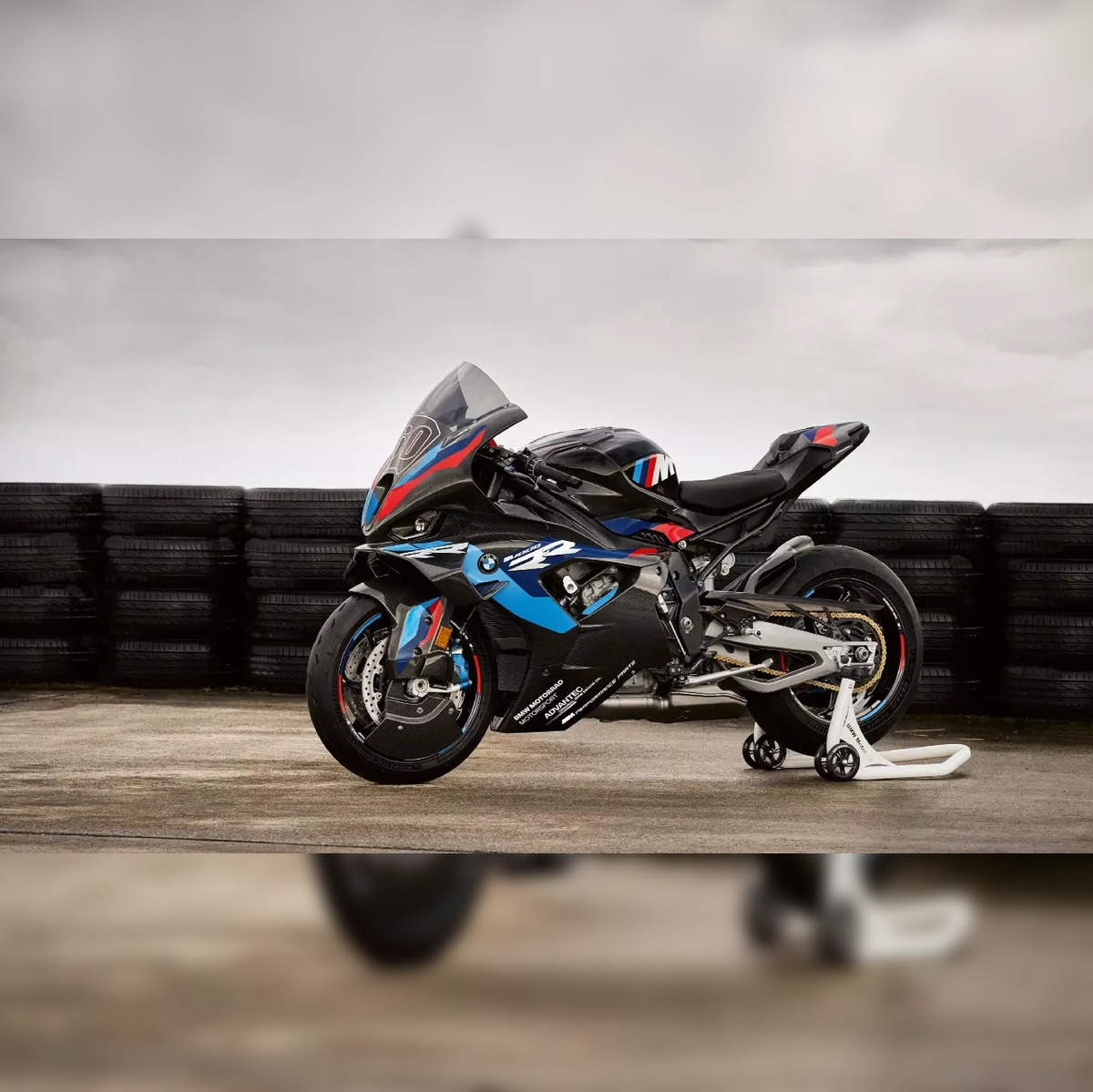 Bmw hp4 top speed deals km h