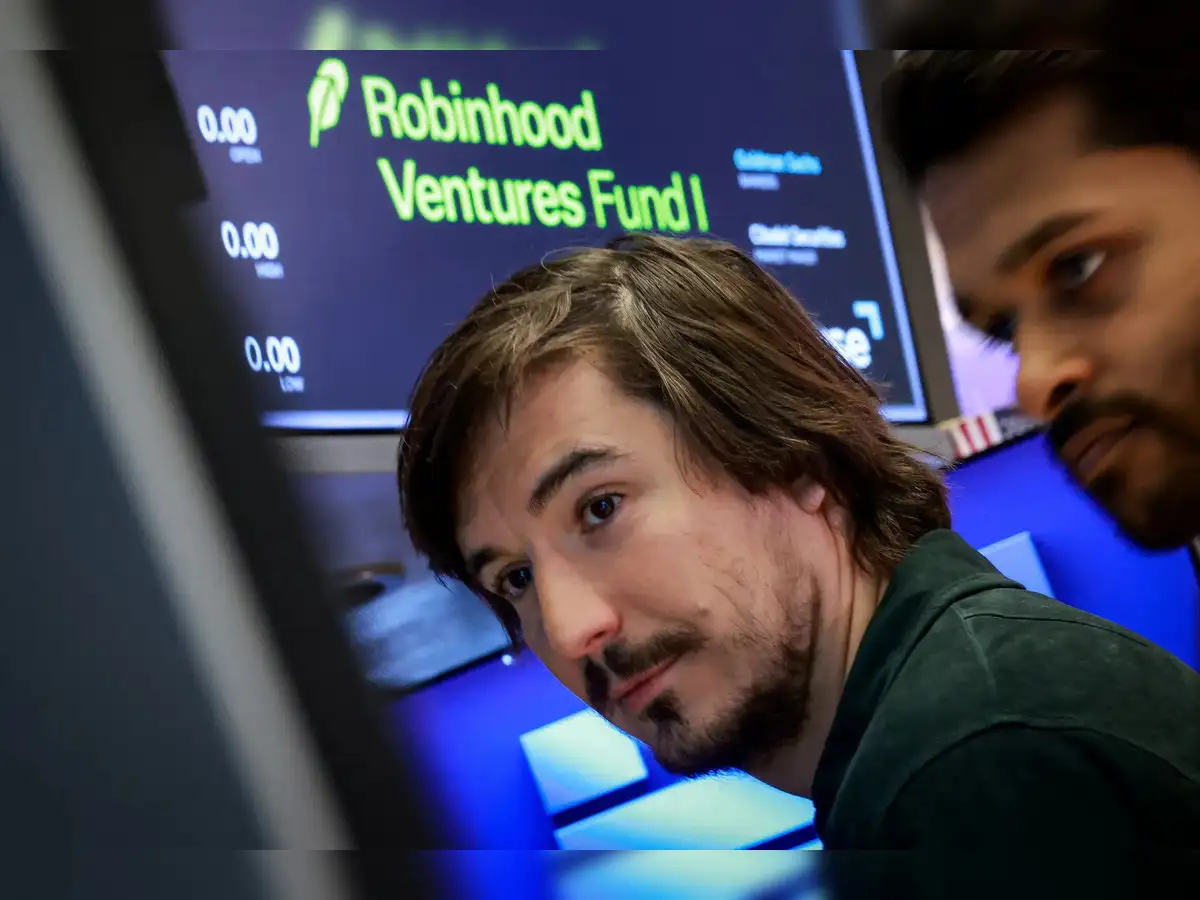 Robinhood CEO says AI agents will soon rival human traders, manage portfolio