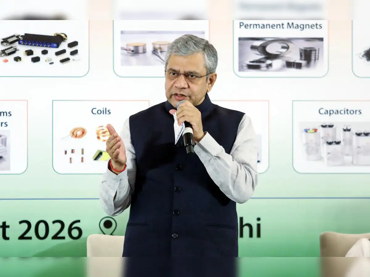 Govt clears 31 projects worth Rs 7,877 crore for electronics builds