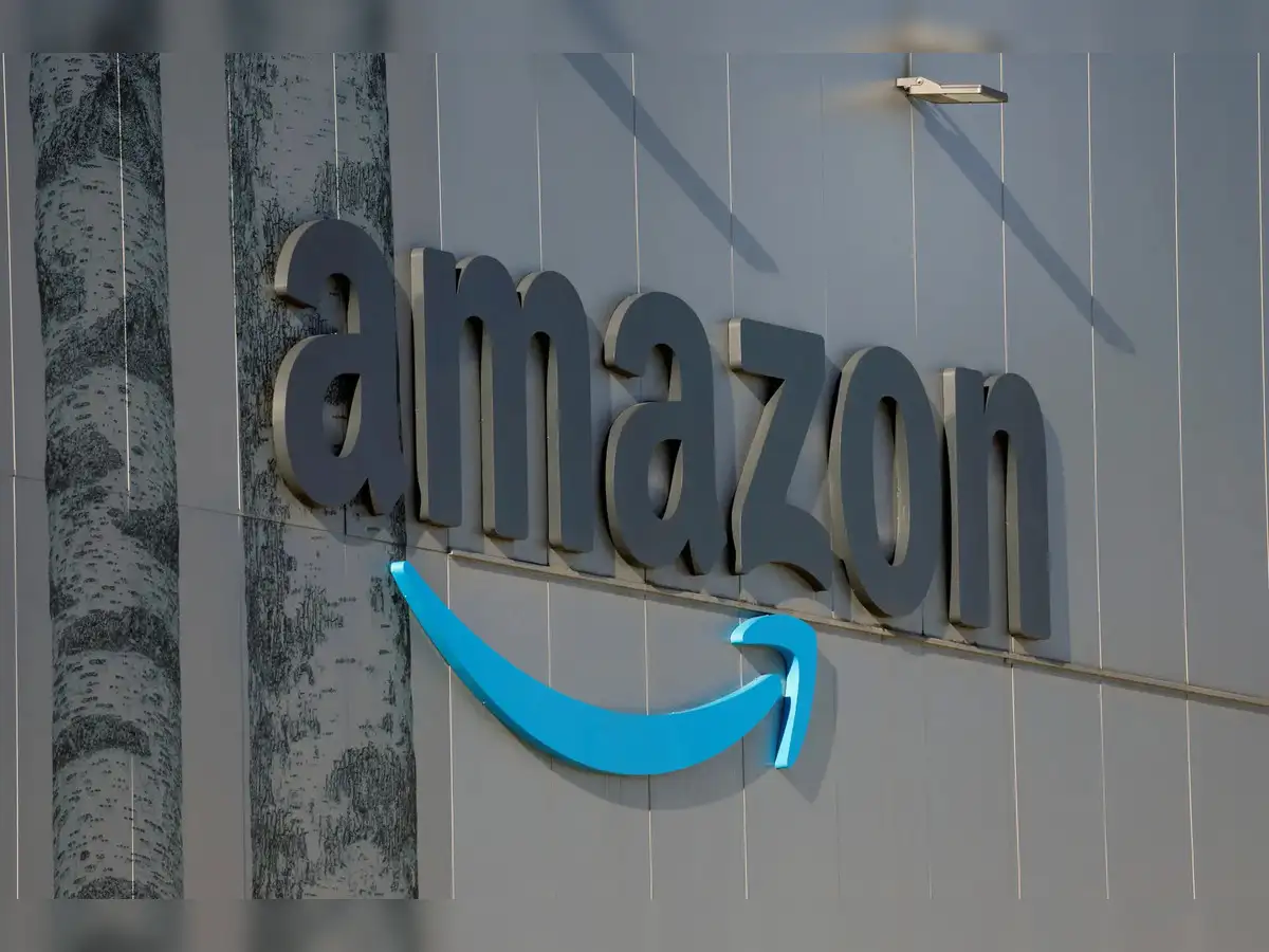 Amazon still the online retailer of choice as cloud business faces competition - The Economic Times