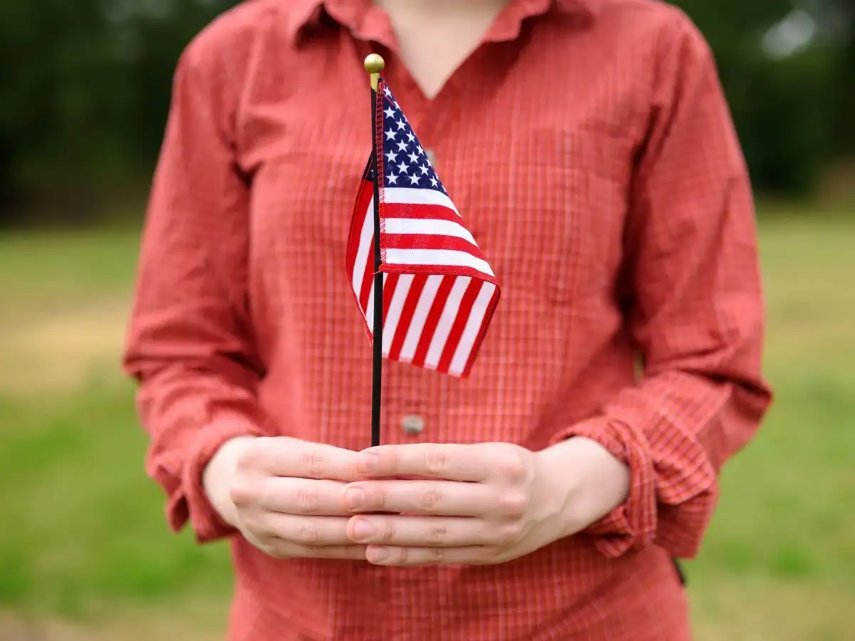 US proposes 75% hike in citizenship application