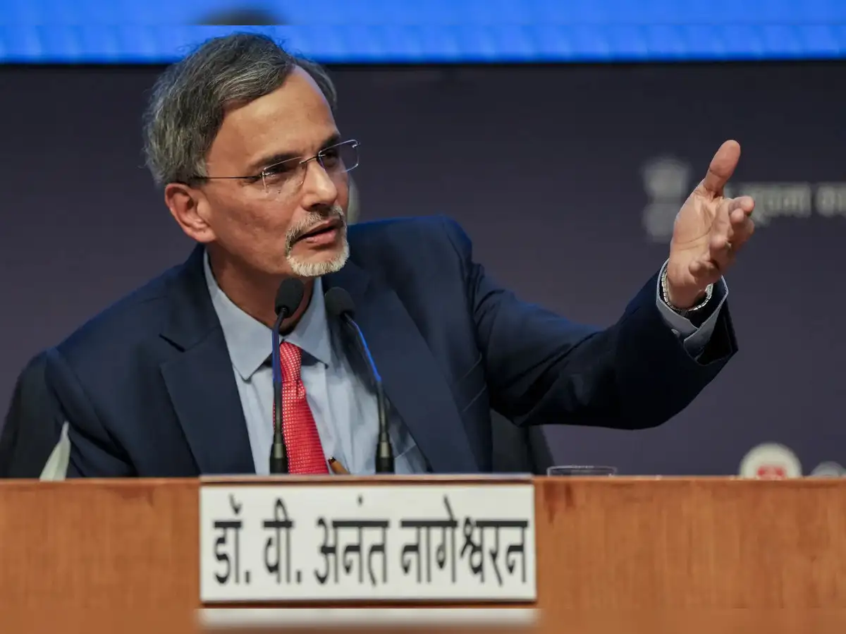 Investment of Rs 13,700 crore takes up mobile phone production of Rs 9.34 lakh crore: Economic Survey 2025