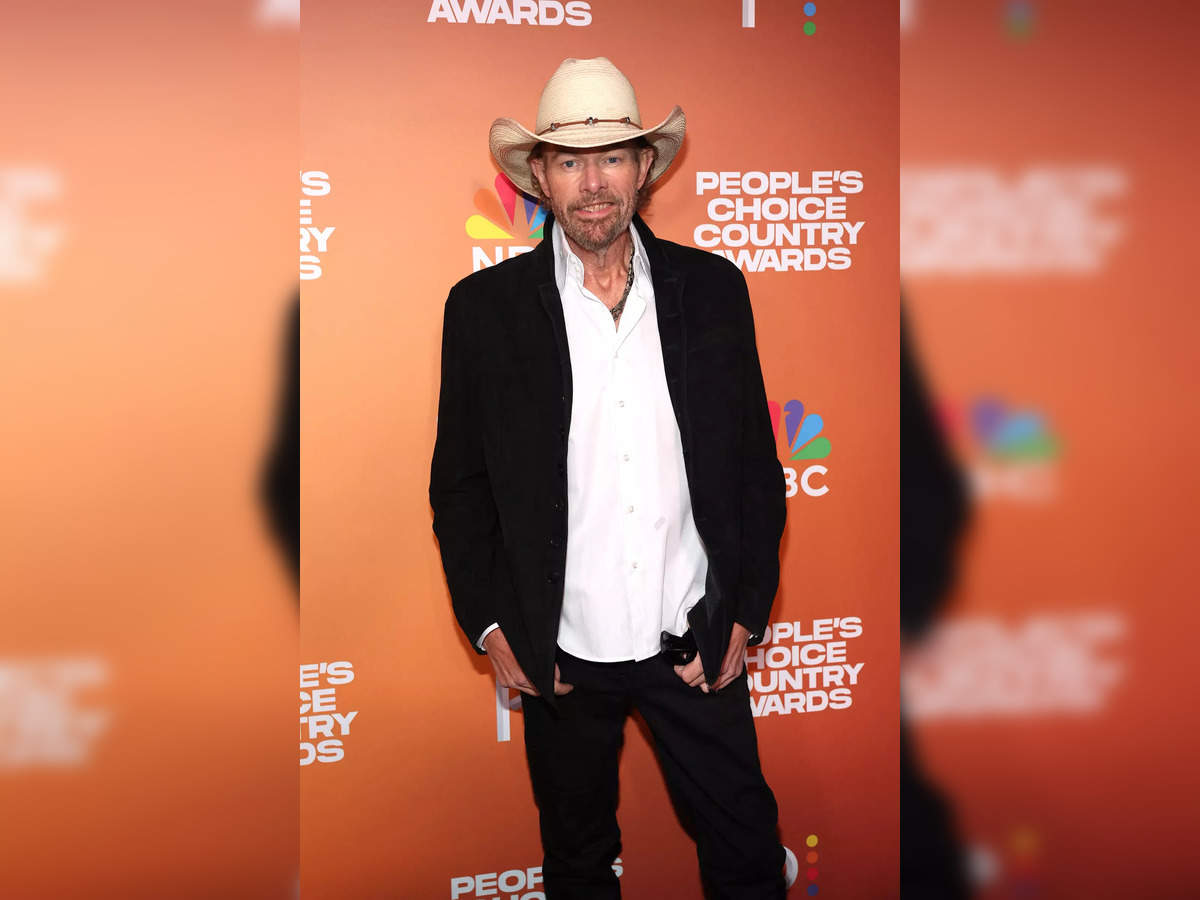 Toby Keith gives update on stomach cancer battle - ABC News