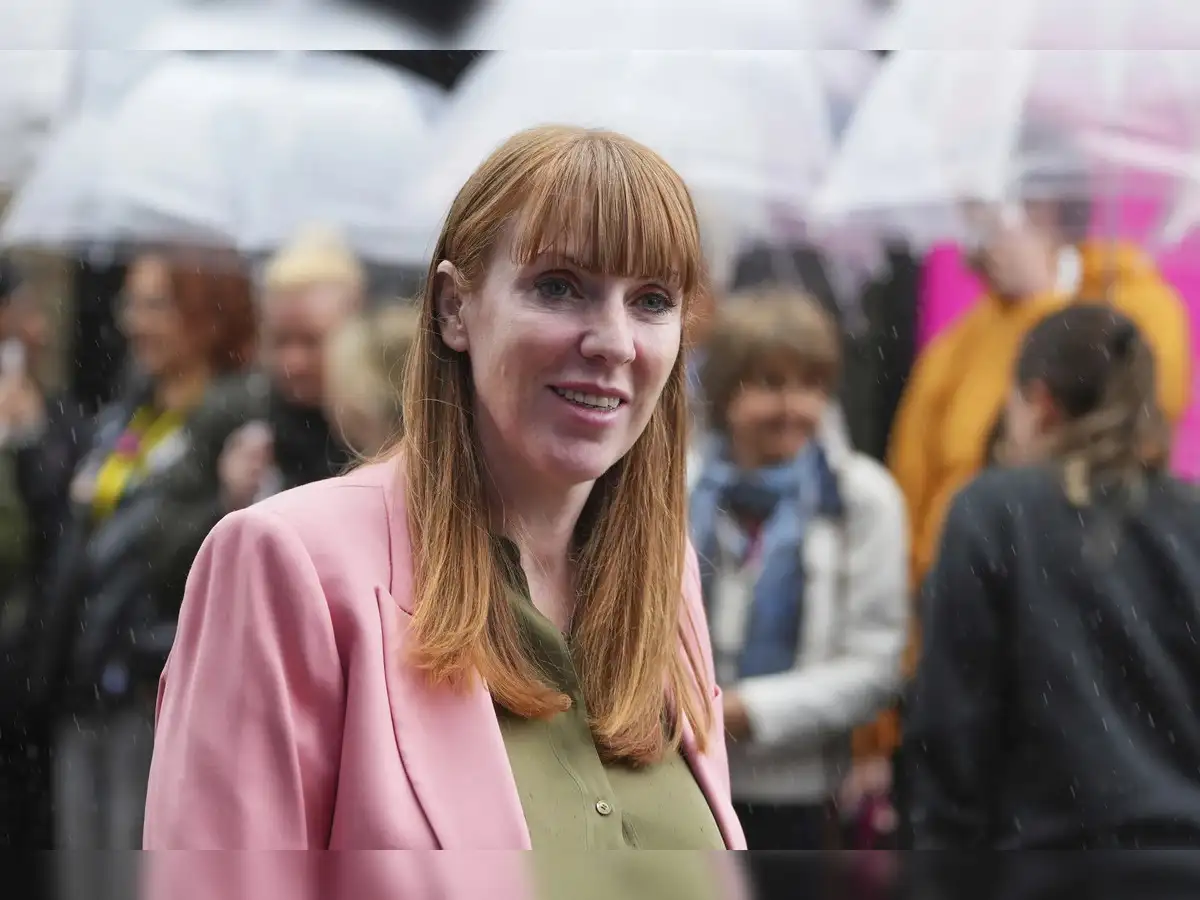 Will the UK Deputy Prime Minister Angela Rayner resign over tax row?