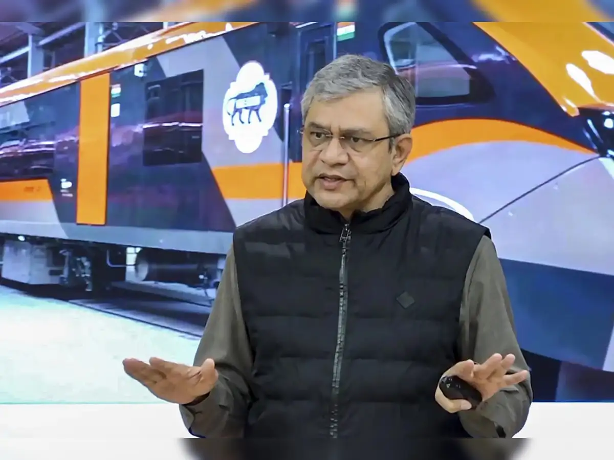 A hand holding a smartphone with social media icons, overlaid with a legal gavel, representing government regulation of digital platforms.