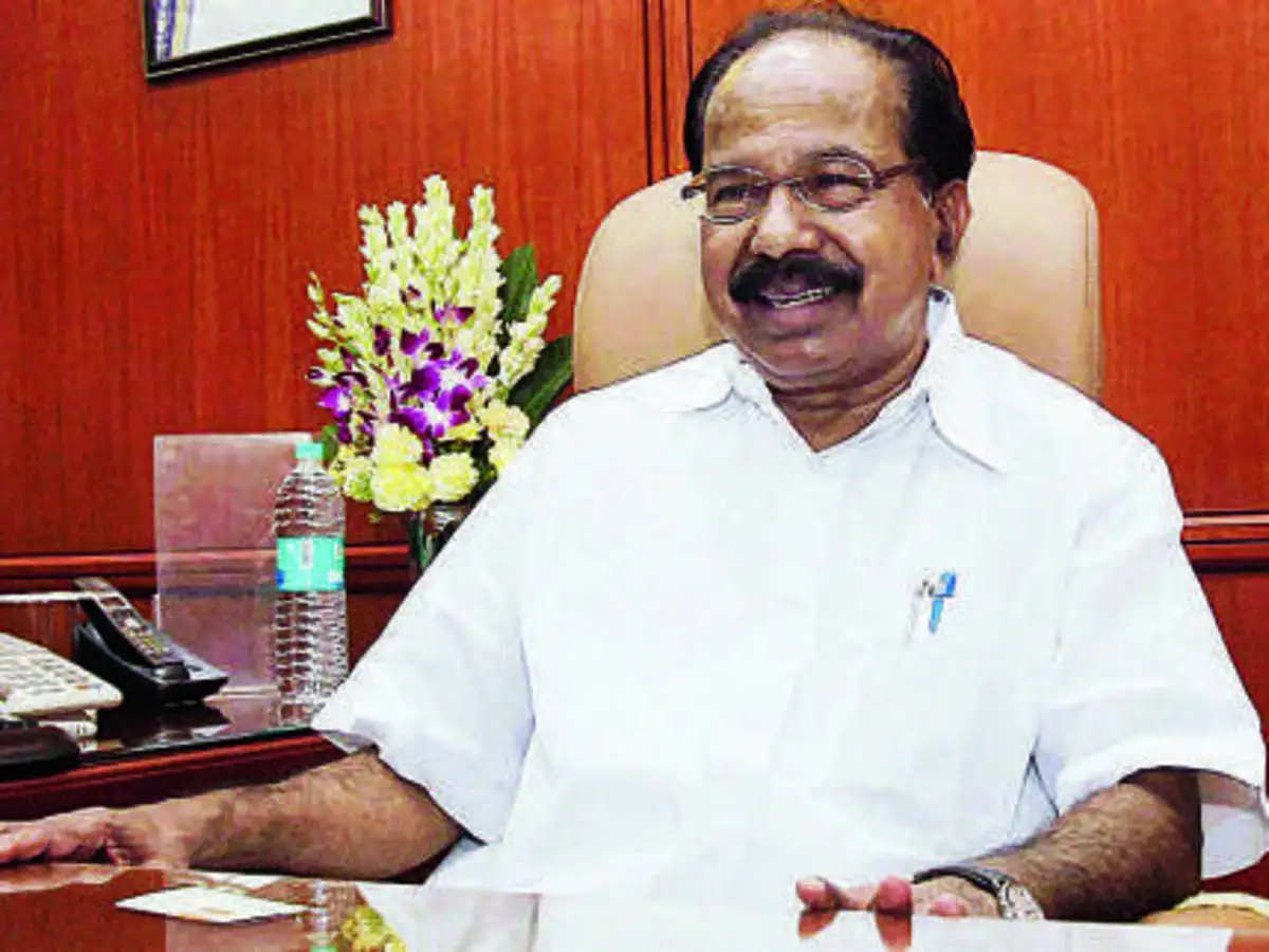 Cpi Plans Protests Across Andhra Pradesh But Oil Minister Veerappa Moily Unmoved The Economic Times