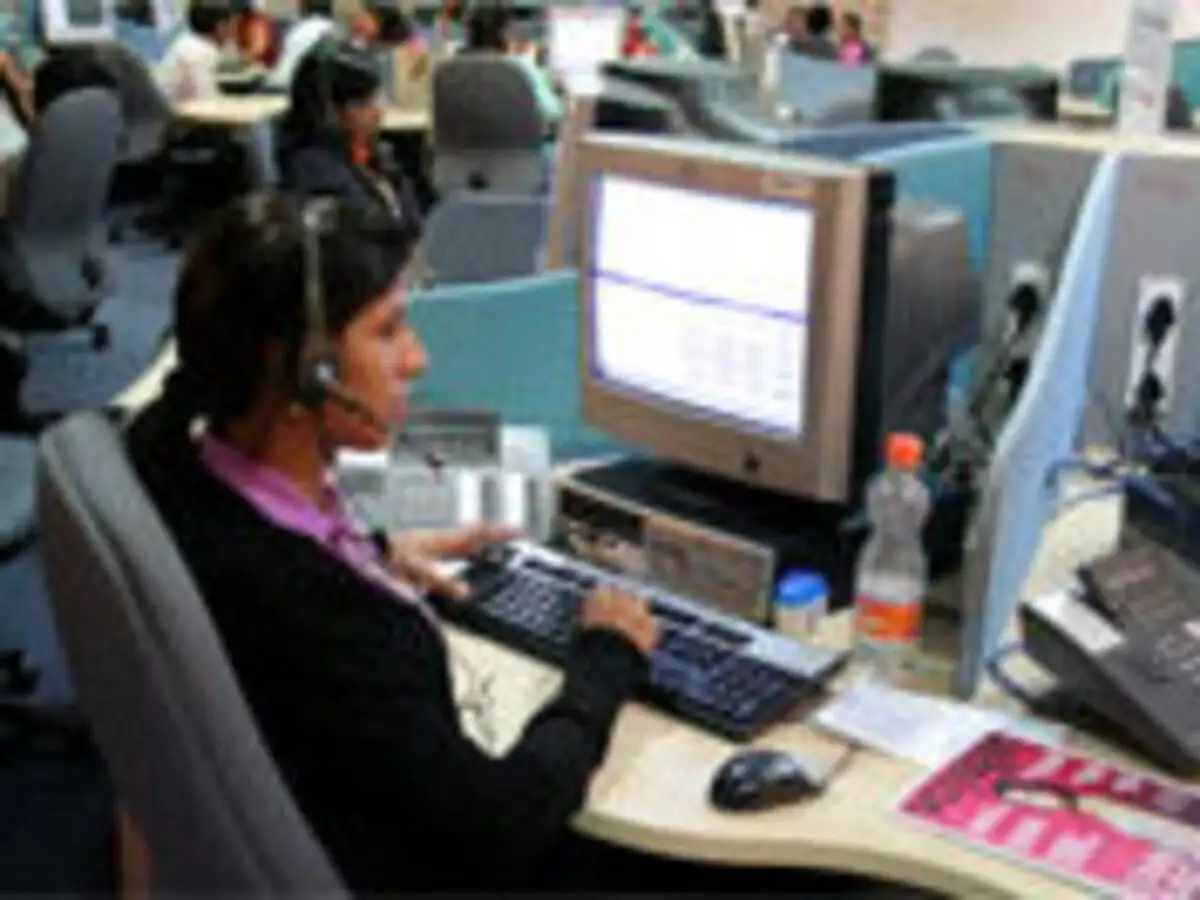Delta Air Lines stops outsourcing reservation calls to India - The Economic  Times