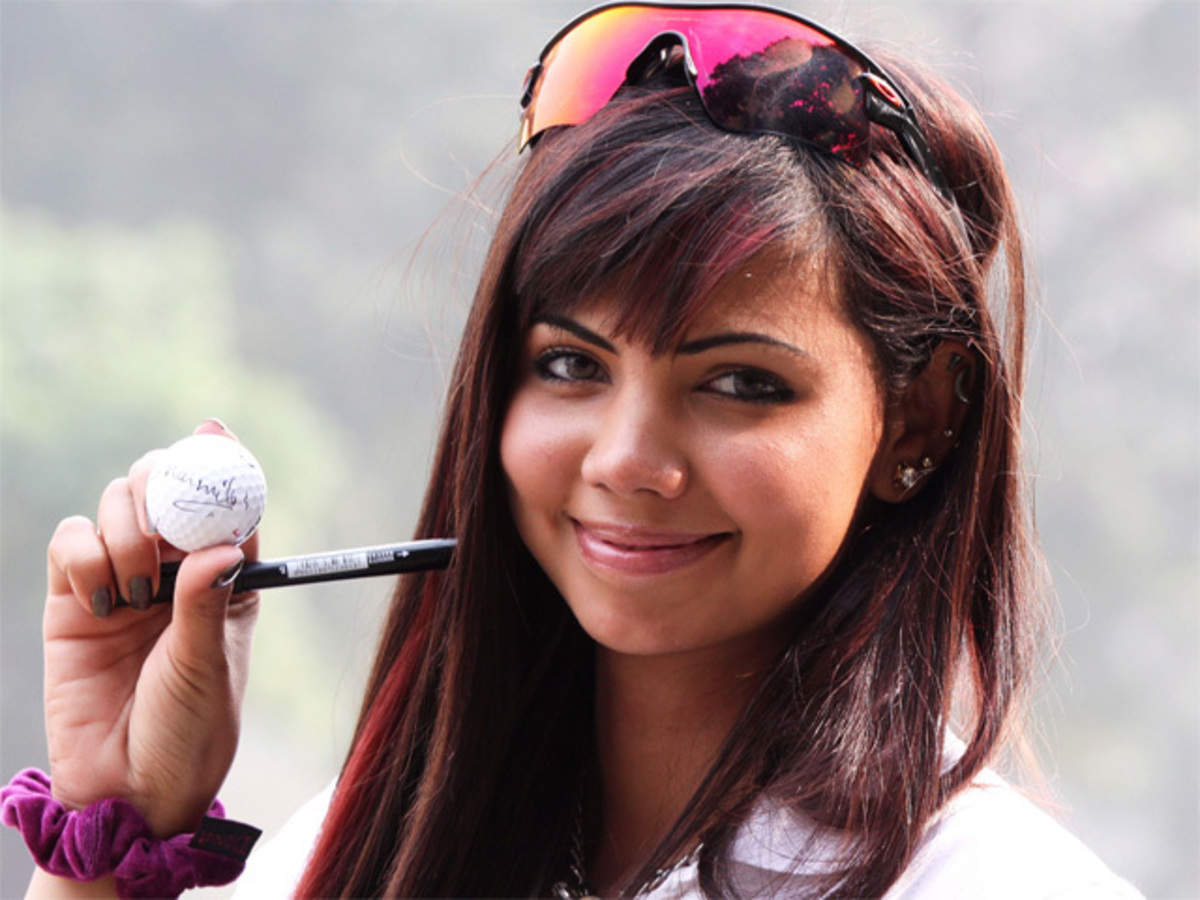 Sharmila Nicollet Golfers