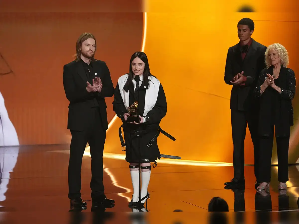 Experts Conclude No Human Being Is Illegal, Except Jeff? #BabylonBee - <img decoding=