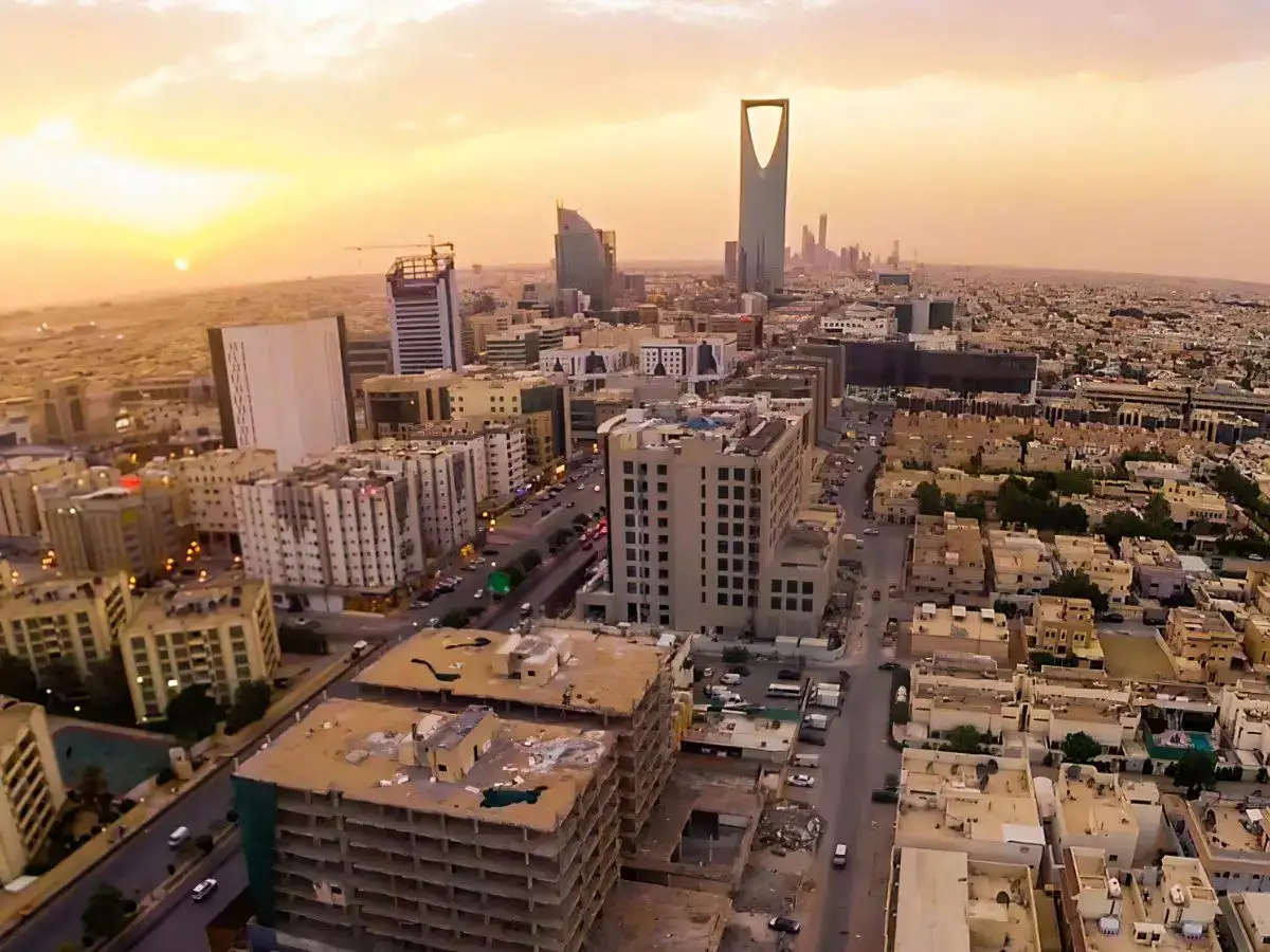 Saudi Arabia outlines eligibility rules for appointing non-Saudis as general managers