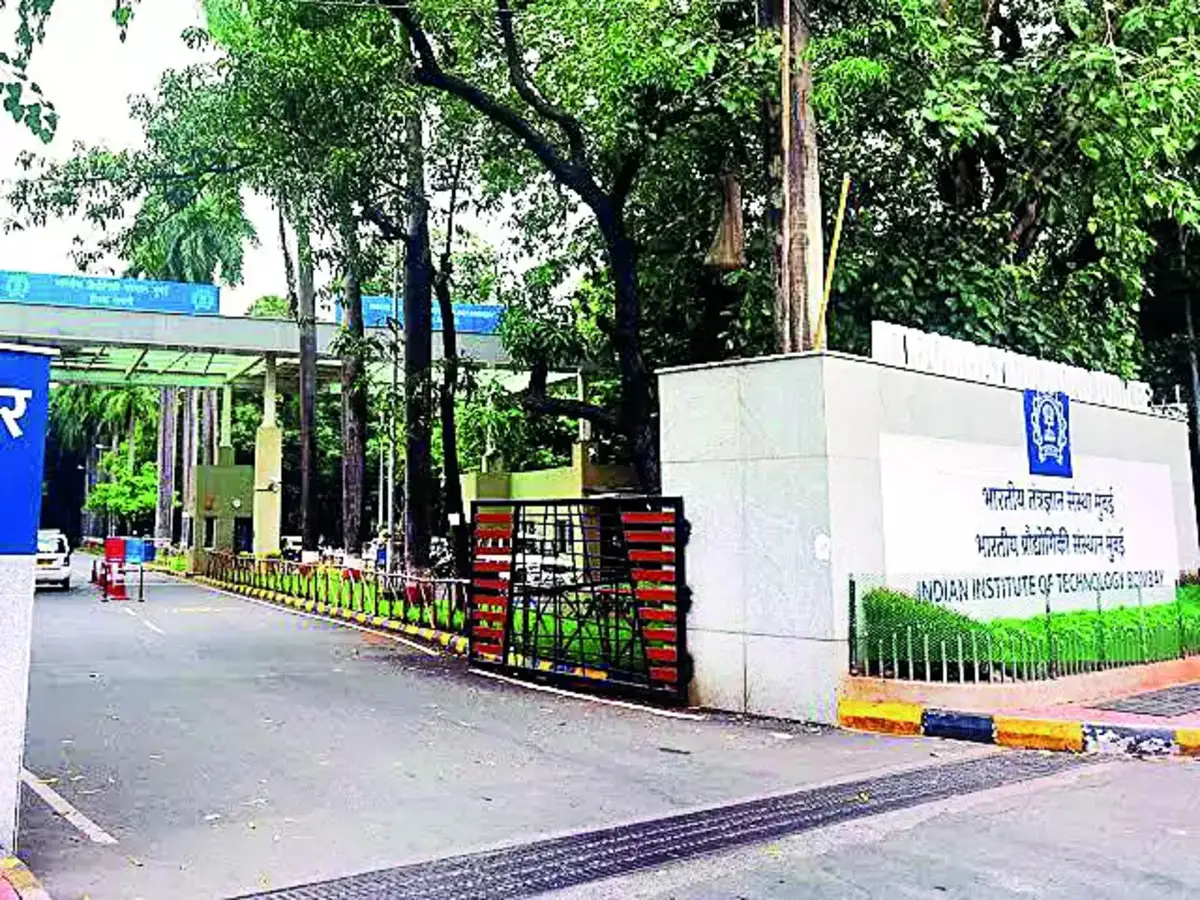 IIT Bombay incubator launches Rs 250 crore deeptech fund, to back 30 startups - The Economic Times