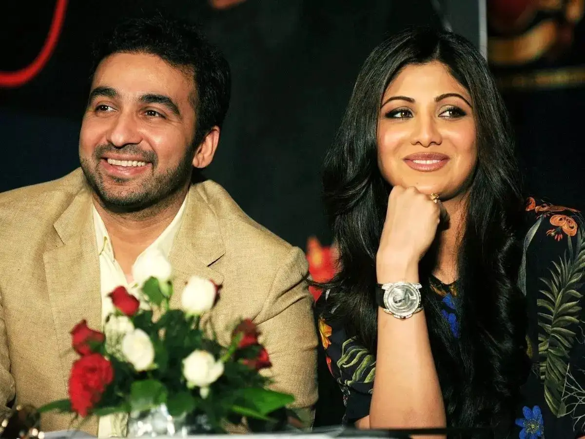 Shilpa Shetty talks about recovering from difficult times as husband Raj  Kundra returns home after two months in jail - The Economic Times