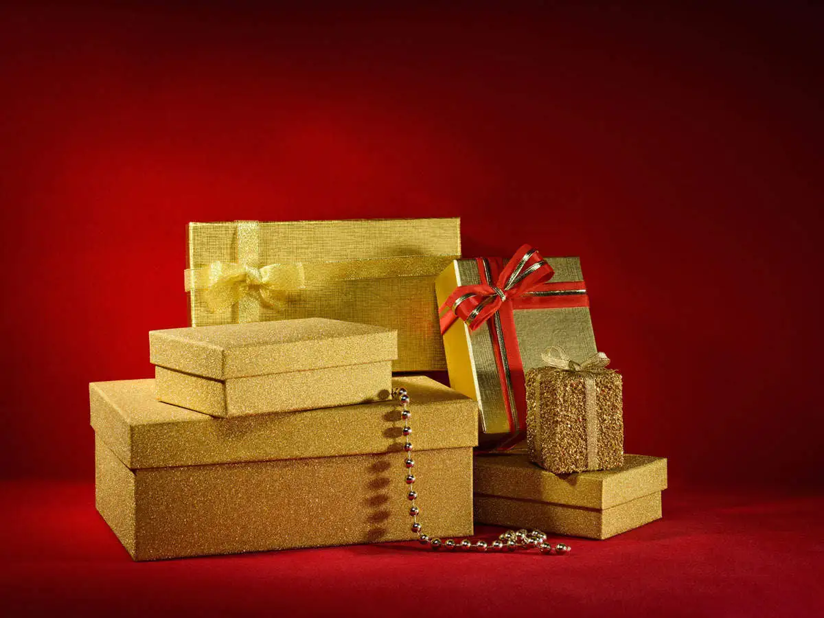 Corporates Cut Down On Diwali Gifting Budget Amid Pandemic Blues The Economic Times Get the best desired corporate gifting ideas and products for employees and friends. corporates cut down on diwali gifting