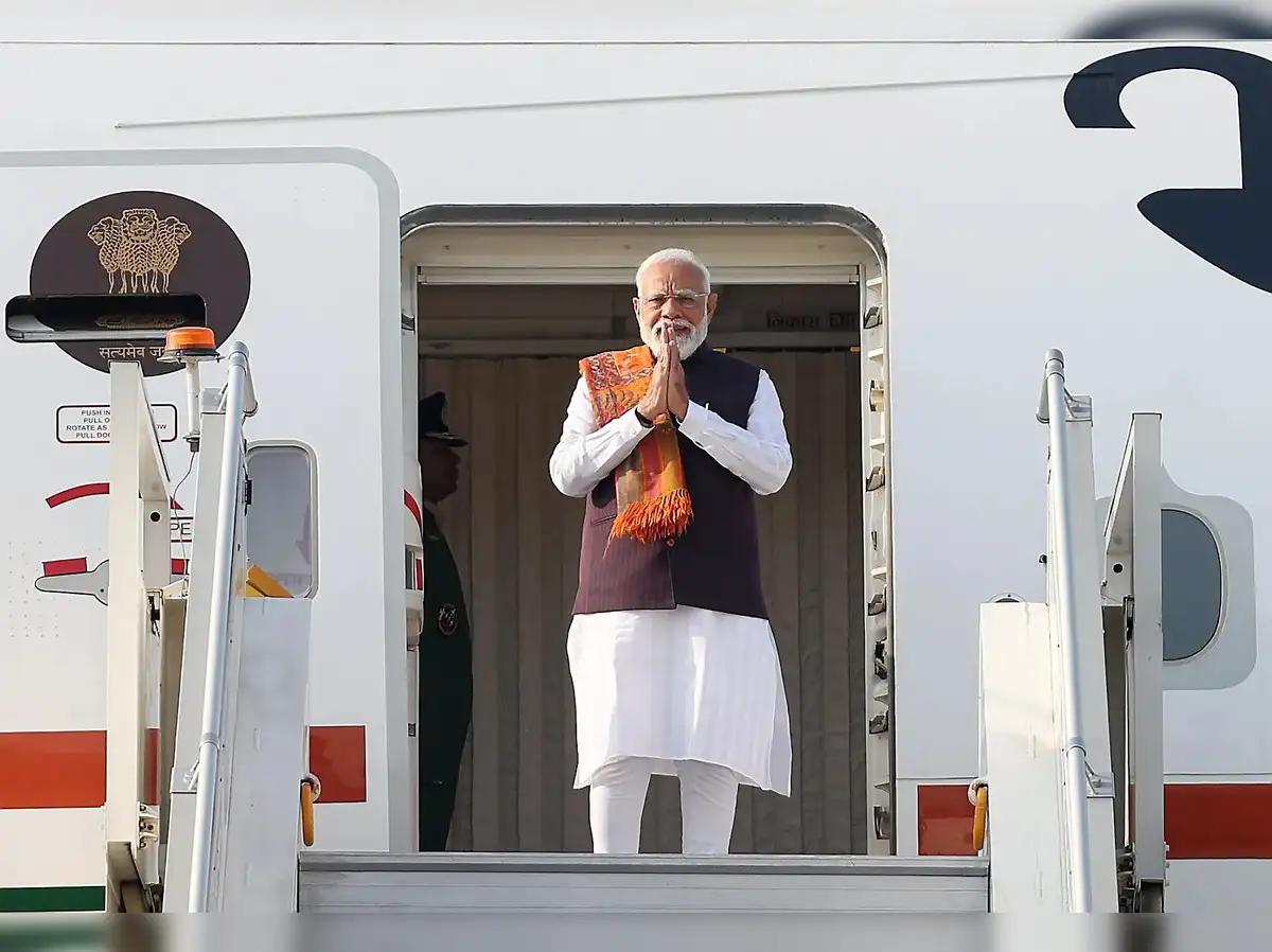 PM Modi meets PIO leaders during visit to Malaysia