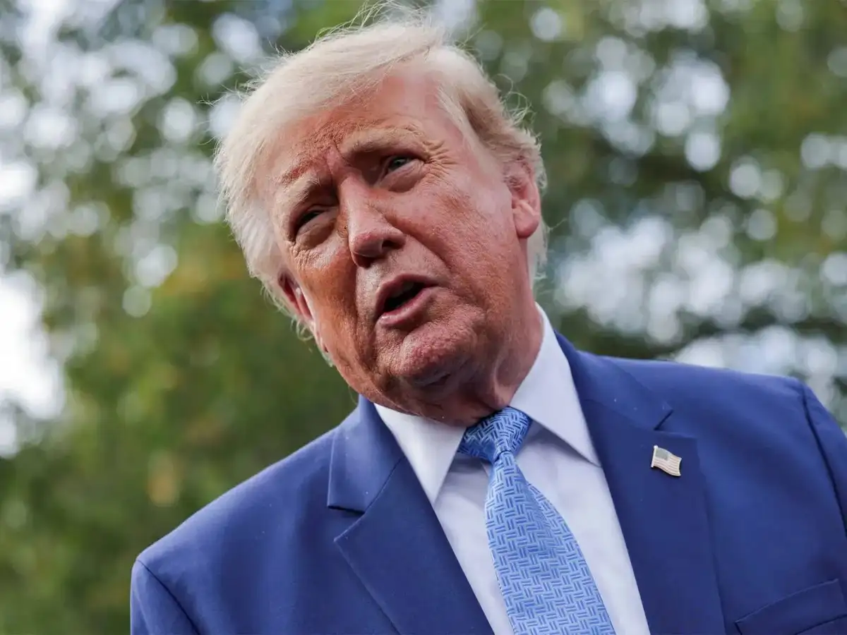 As public fears of AI grow, Trump digs in on voluntary safeguards
