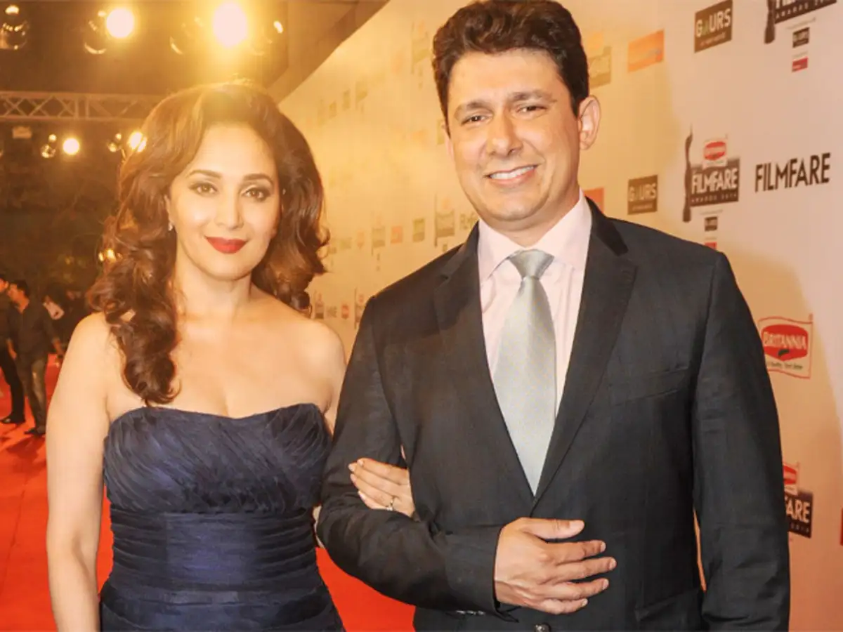 Madhuri Dixit Nene And Her Family Roped In As Brand Ambassadors For Aquaguard The Economic Times Enjoy high quality evergreen songs of madhuri dixit back to back only at saregama. madhuri dixit nene and her family roped