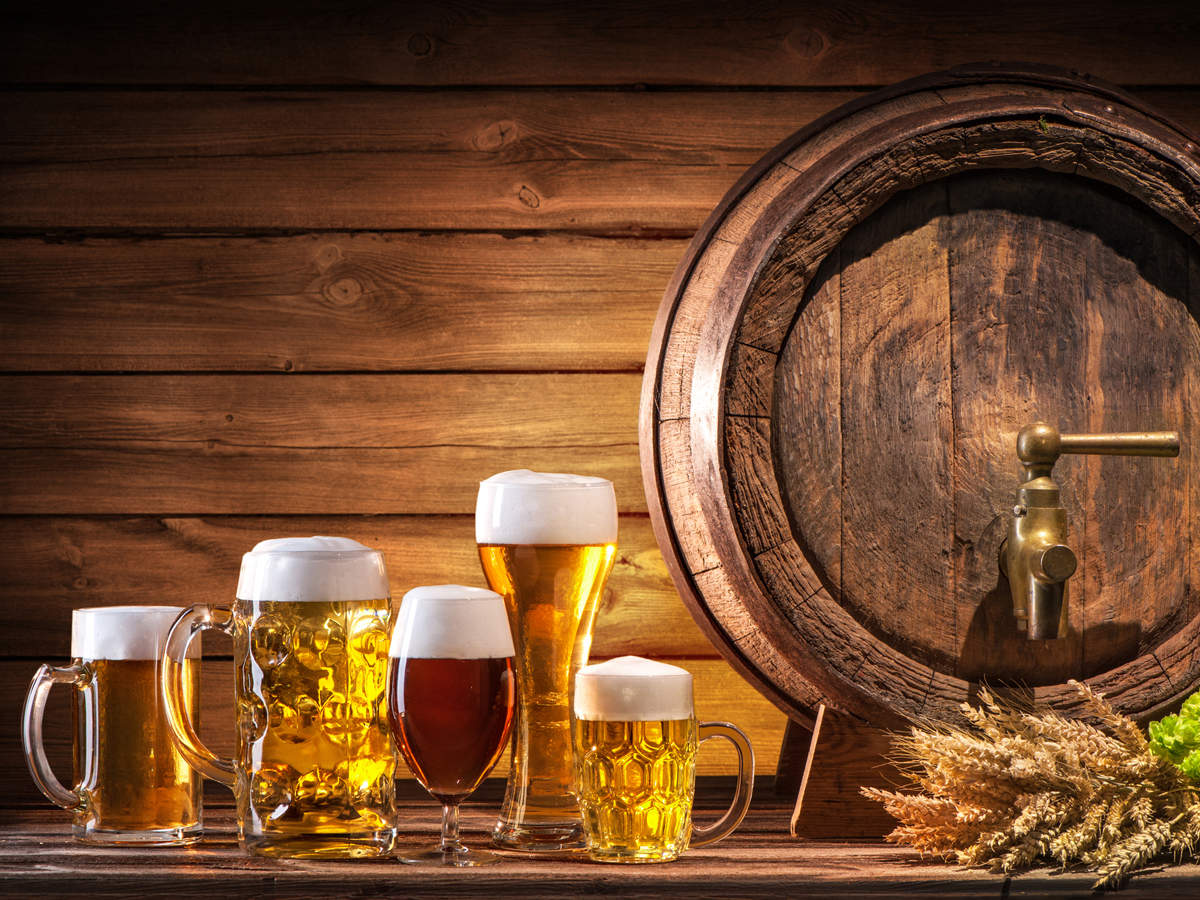 Small Beer Glasses Or Tasters Set Up On A Bar Stock Photo - Download Image  Now - 2015, Alcohol - Drink, Back Lit - iStock