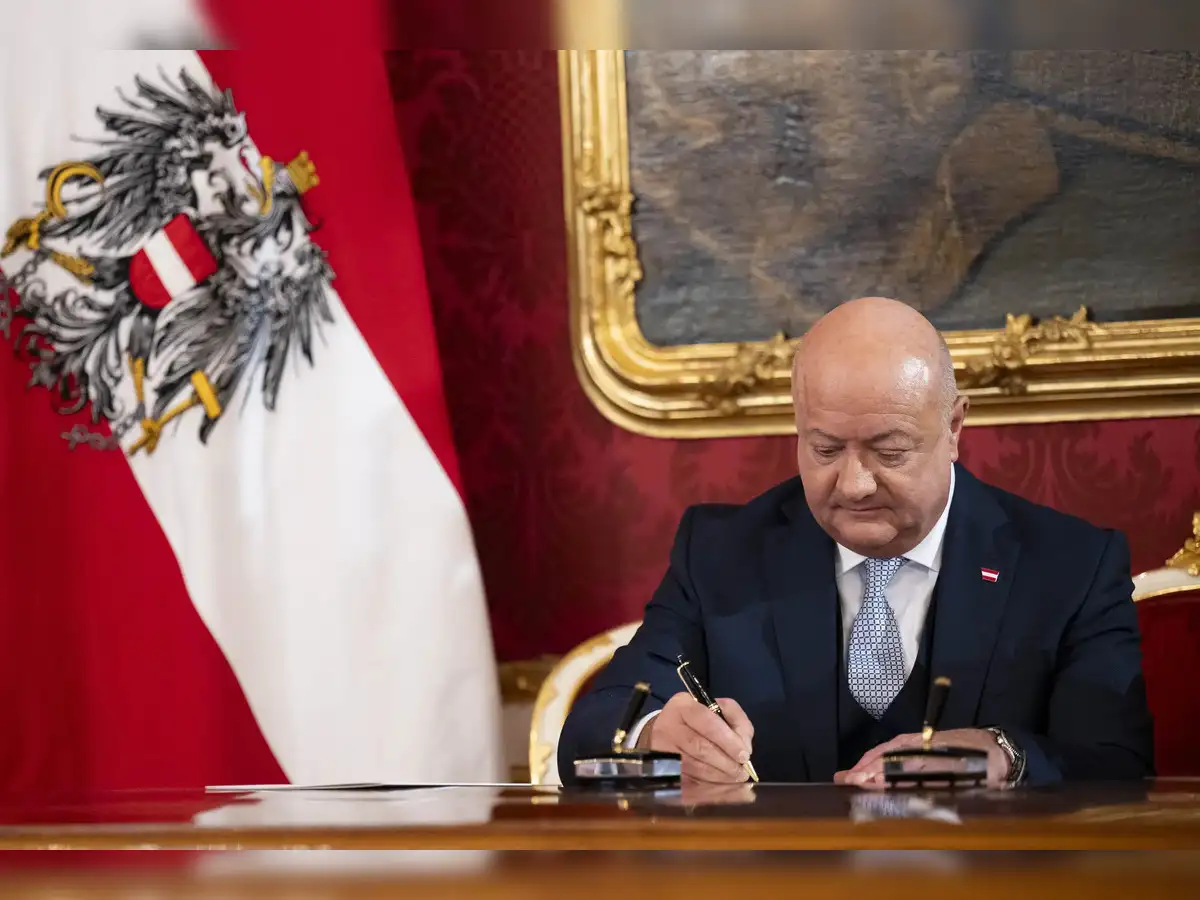 Austria visa: Austria's new govt stopping family reunions immediately ...
