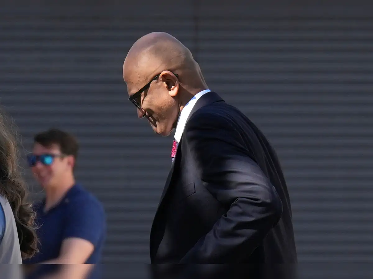 Trump plans to honour Microsoft's CEO after Vance drops H-1B visa ...