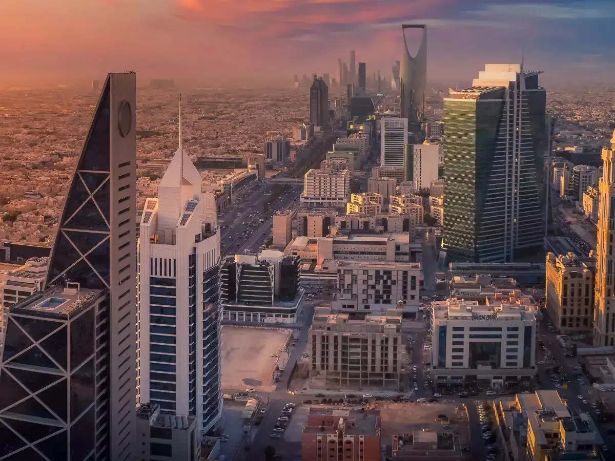 Saudi Arabia eases Umrah departure rules, warns pilgrims against visa overstays