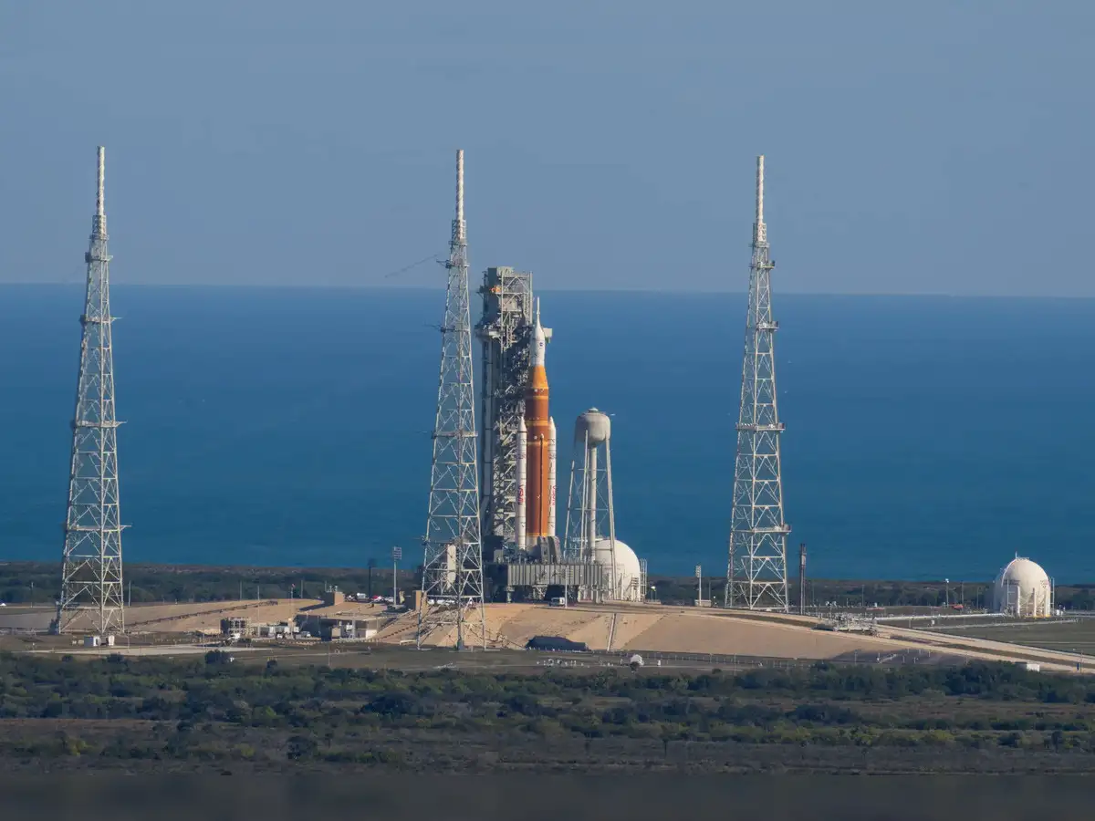 NASA delays first Artemis moonshot with astronauts because of extreme cold at launch site