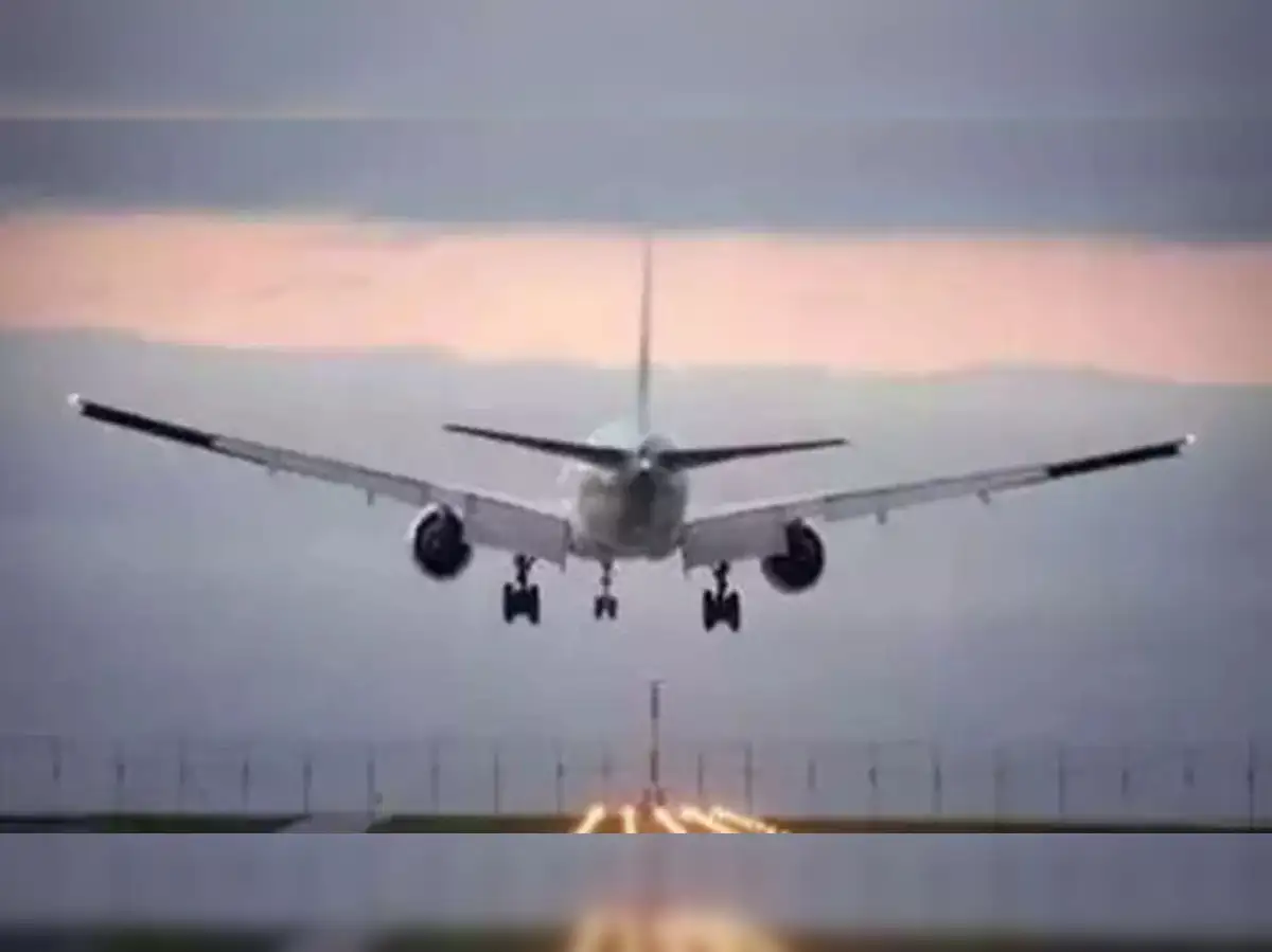 US airlines cancel over 2,000 flights as storm disruption continues