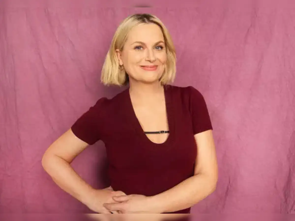 Thought of the Day by Amy Poehler: ‘Try to keep your mind open to possibilities and your mouth...’