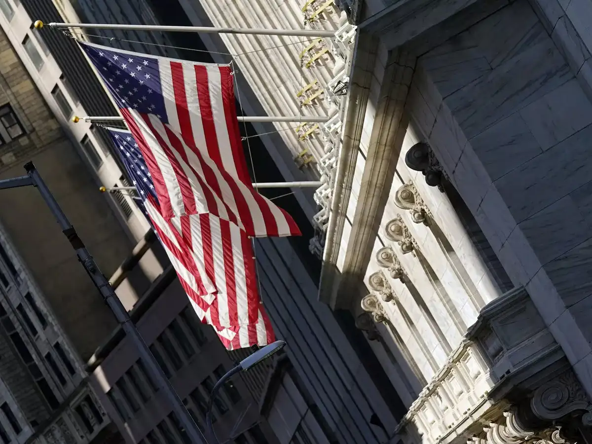 Us Stocks Us Stocks End Down After Another Lacklustre Session The Economic Times