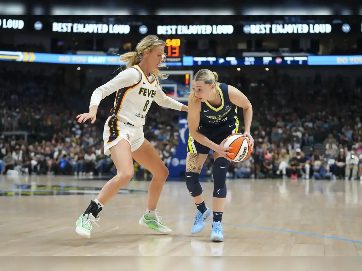 Sophie Cunningham: Sophie Cunningham bị đồ chơi tình dục tấn công trong vụ việc gây sốc tại WNBA? Cầu thủ Fever đăng tweet phản ứng 5 từ đầy tức giận - The Economic Times