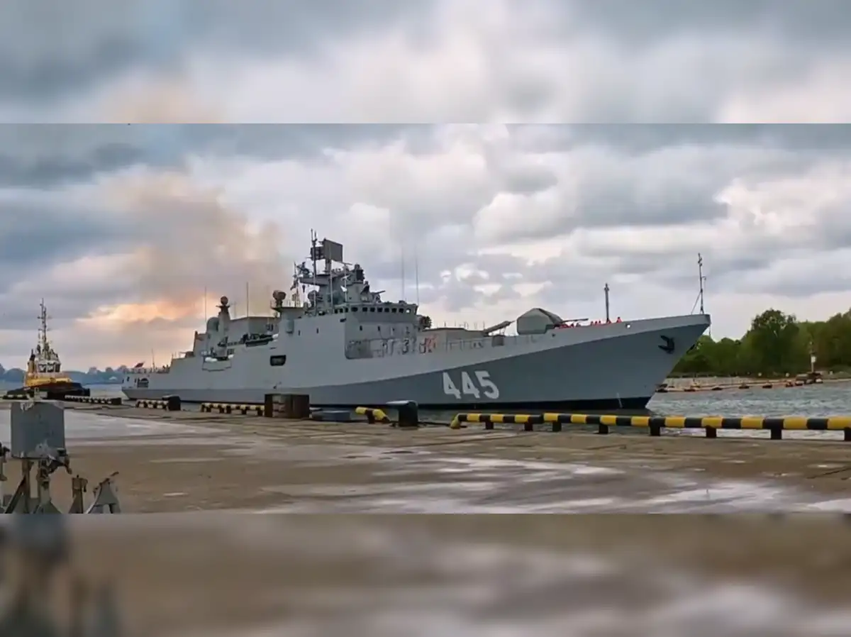 https://img.etimg.com/thumb/width-1200,height-900,imgsize-1380587,resizemode-75,msid-122198332/news/defence/satyam-sharma-1141am-0-minutes-agoto-meindia-still-waits-for-a-stealth-fighter-but-now-has-a-stealth-ship-that-can-dodge-s-500-and-destroy-f-35-su-57-or-chinas-j-35a.jpg