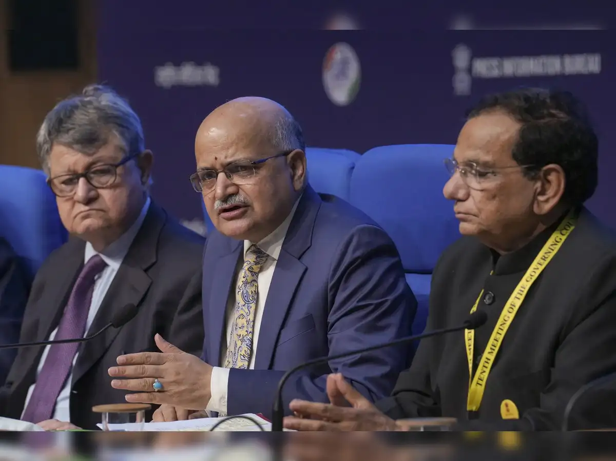 भारत की आर्थिक उड़ान के बीच, बांग्लादेश जापान से मांग रहा कर्ज! भारत की आर्थिक उड़ान के बीच, बांग्लादेश जापान से मांग रहा कर्ज!