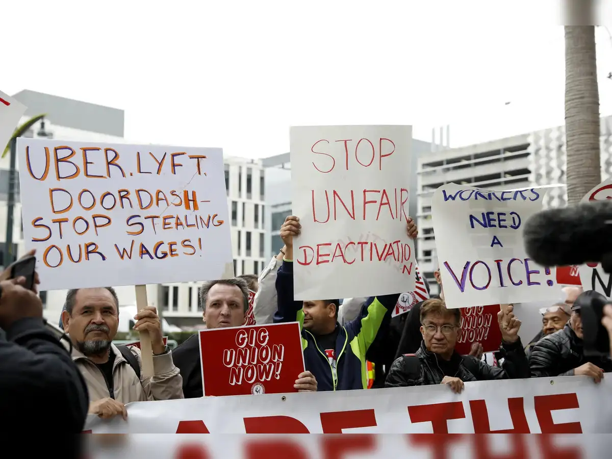 California lawmakers reach deal with Uber, Lyft that would allow drivers to unionise - The Economic Times