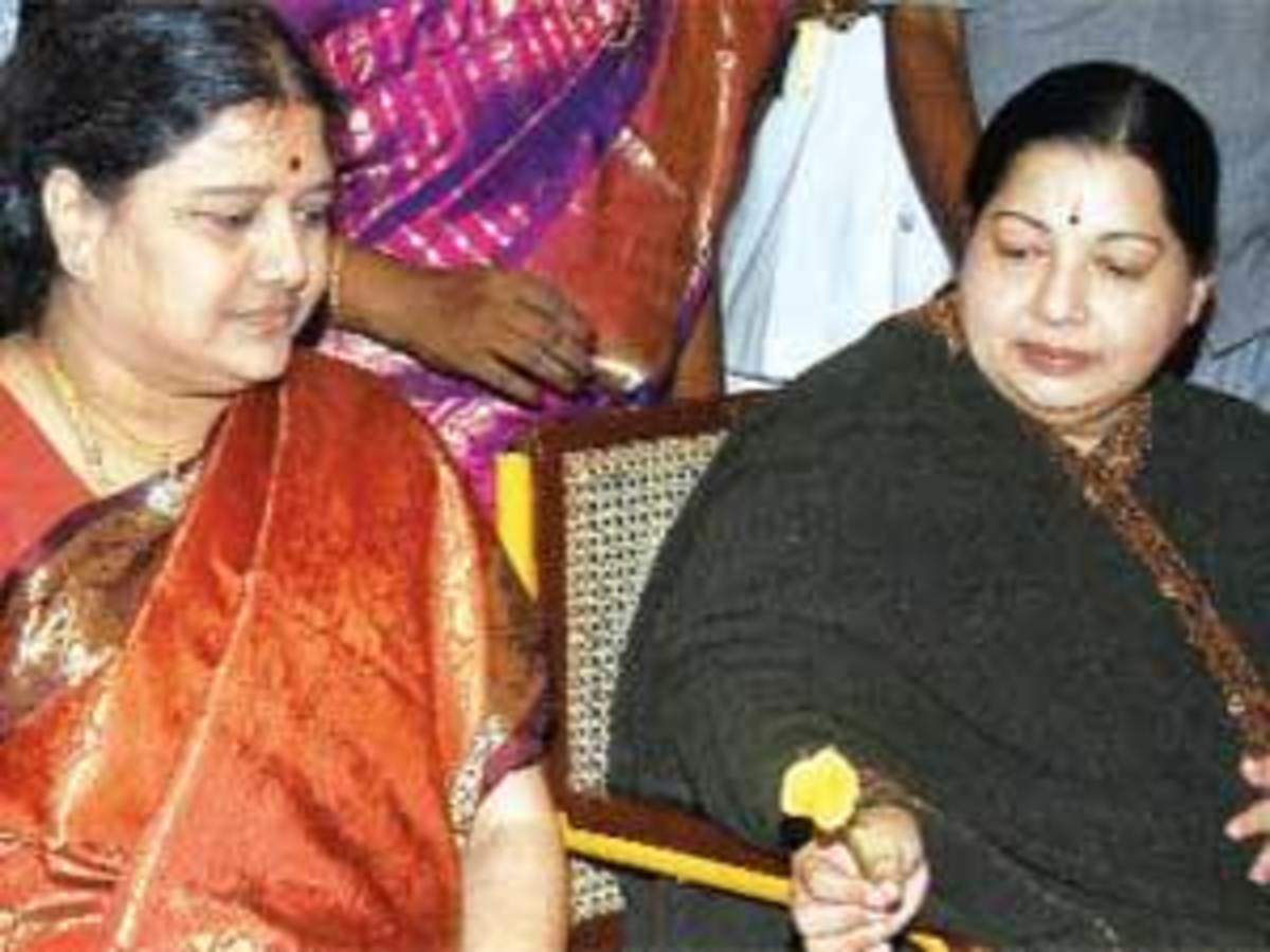 Funny Business: Jayalalithaa and Sasikalaa's 30-year friendship soured -  The Economic Times