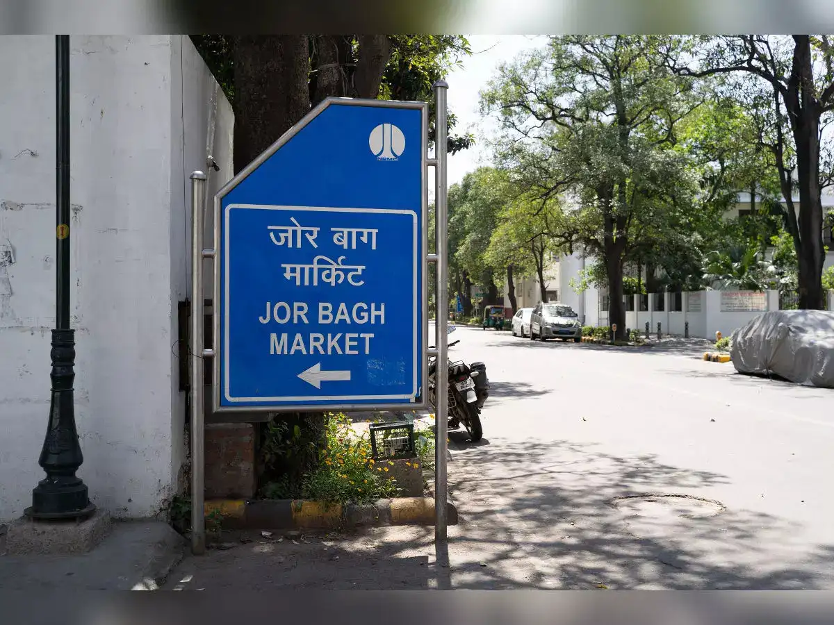 BSES Yamuna cannot deny power connection to unauthorised homes until MCD acts: Delhi HC - The Economic Times