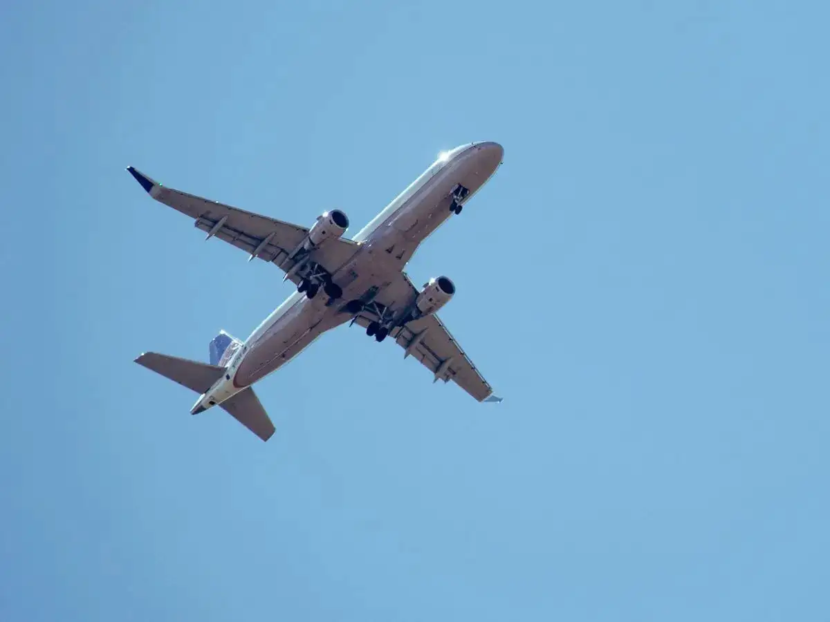 Nigerian airlines pause flight suspension as minister urges talks on fuel costs