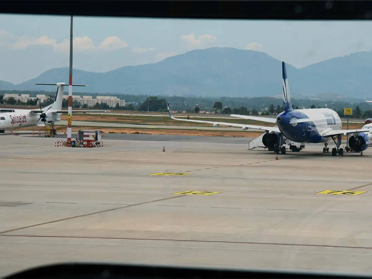 Bangalore Airport South Runway Of Bangalore Airport Becomes Cat Iii B Compliant The Economic Times Since its inauguration, the airport has grown remarkably, adding a second runway last december and carrying 32 million passengers in 2019. bangalore airport south runway of