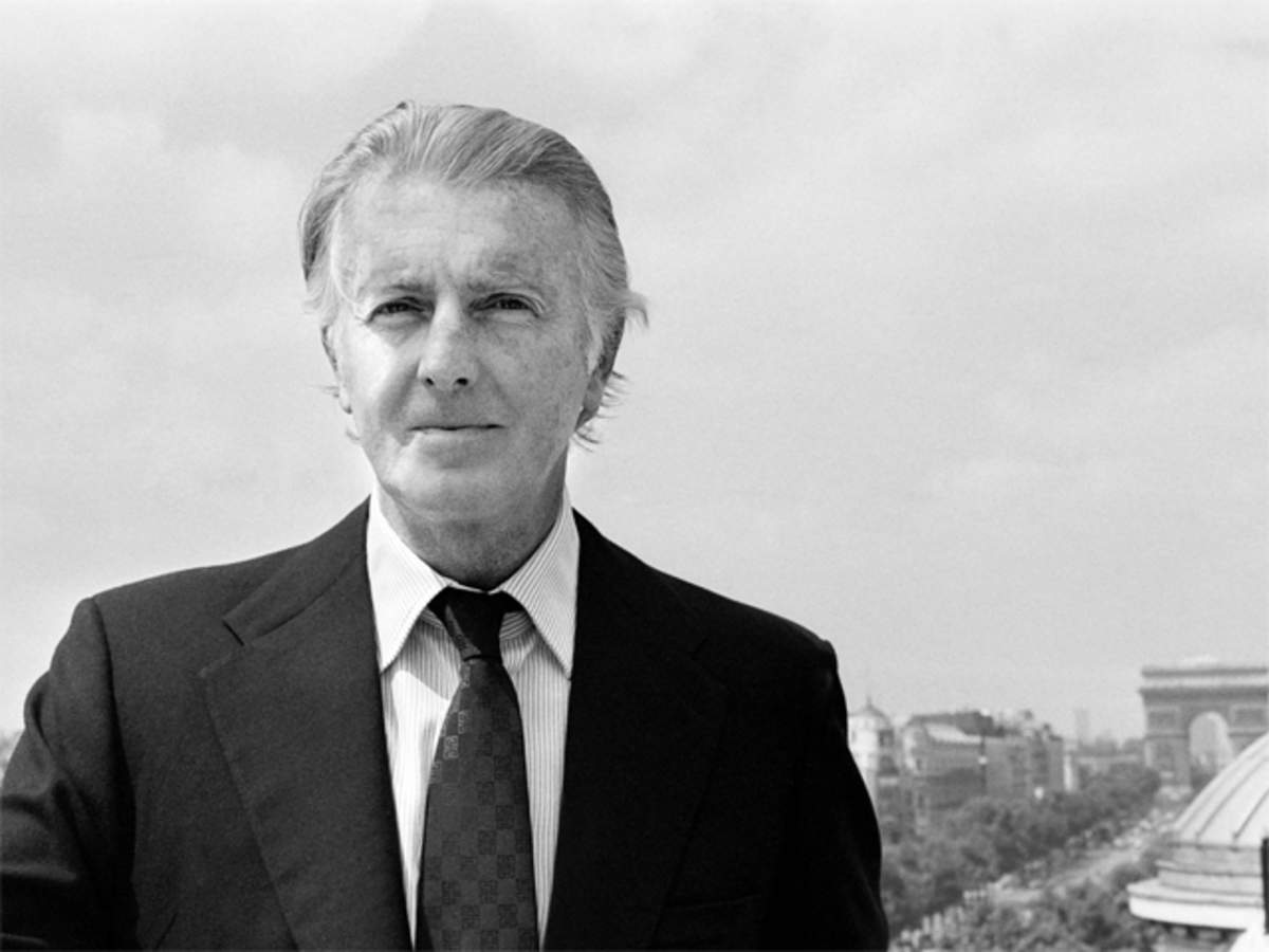 Hubert de Givenchy: Hubert de Givenchy, the man behind the 'little black  dress', and Audrey Hepburn's style, dies at 91 - The Economic Times