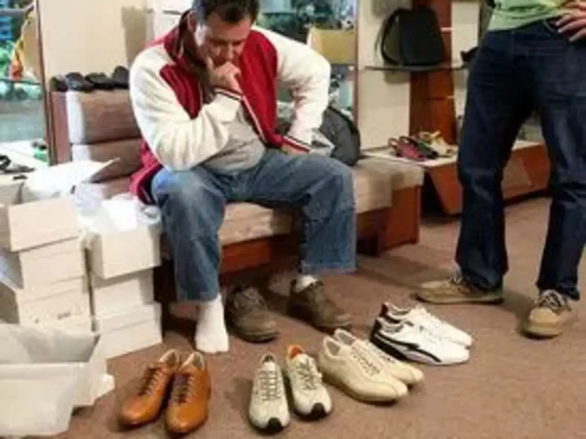 Shoes for men under 1200 clearance