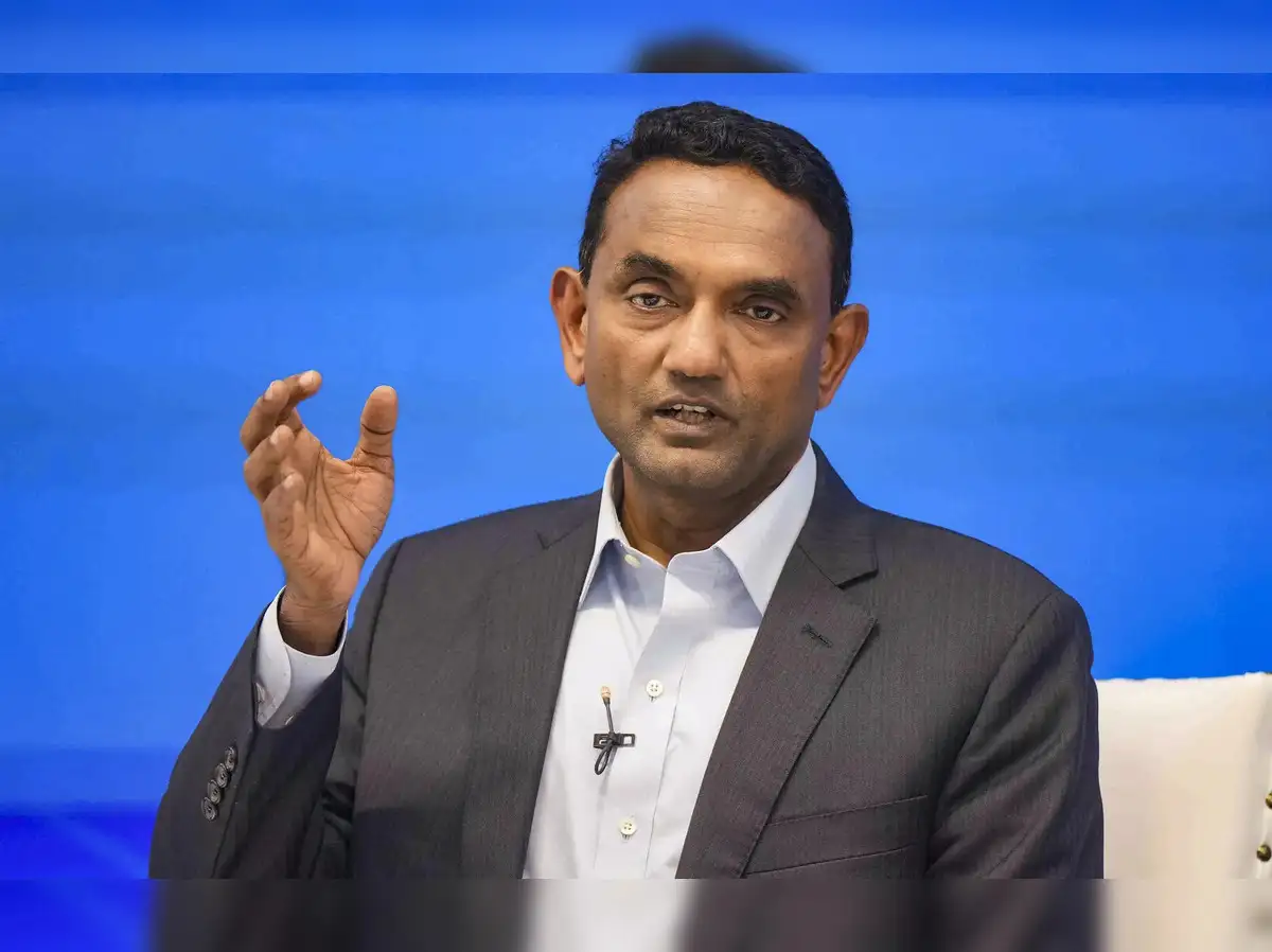 TCS Corta Vistos H-1B! CEO Revela Mudança Estratégica e Foco em Contratações Locais
