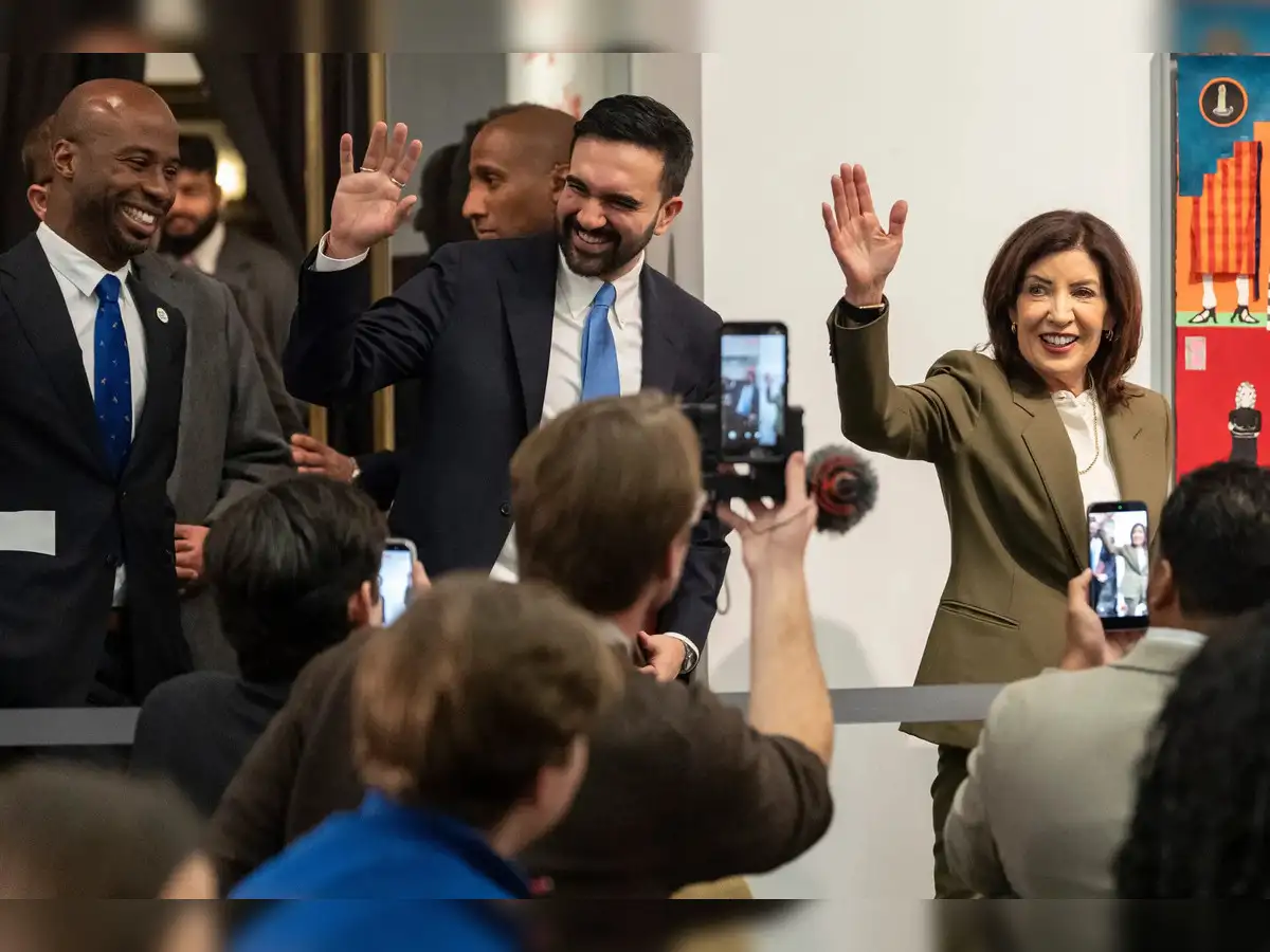 What to know about the fight over whether New York should lose $74M for not revoking immigrant commercial driving licenses